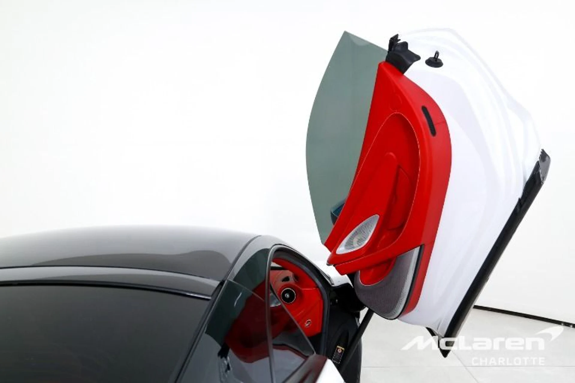 mph016_1617811043_Used_2022_MCLAREN_GT_LUXE_d035d5dd9c