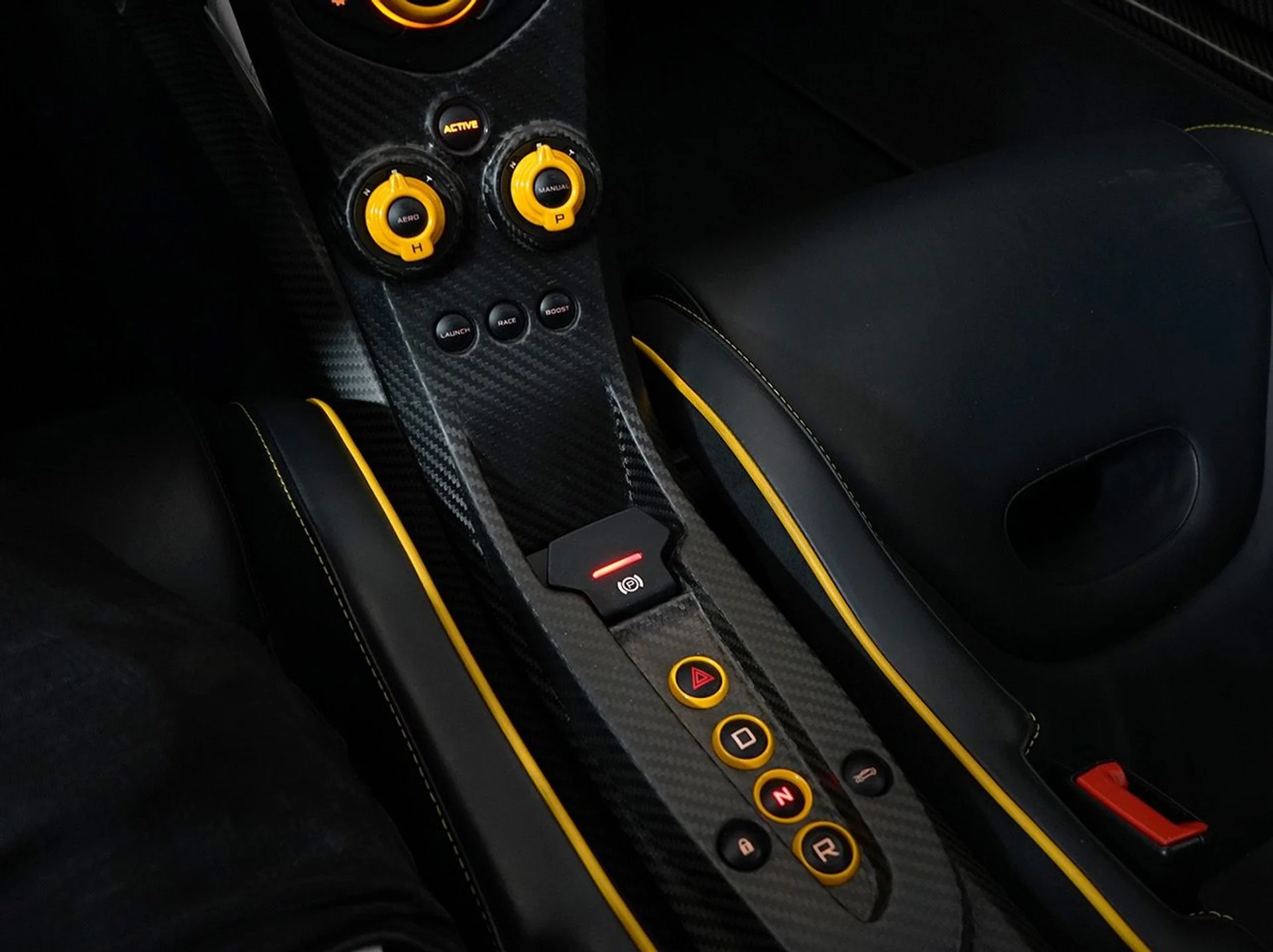 mph016_1624398095_Used_2013_Mc_Laren_P1_Coupe_1708473583_11ac69621d