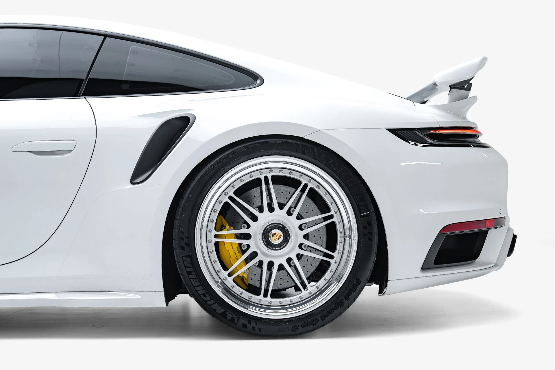 mph016_1627772611_Used_2023_Porsche_911_Turbo_S_1791240049_45027c7bfb