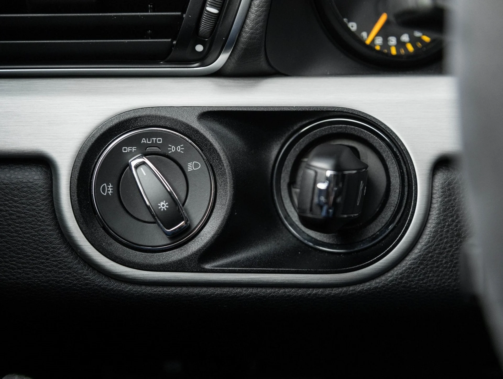 mph016_1628445549_17_52ea07dd30