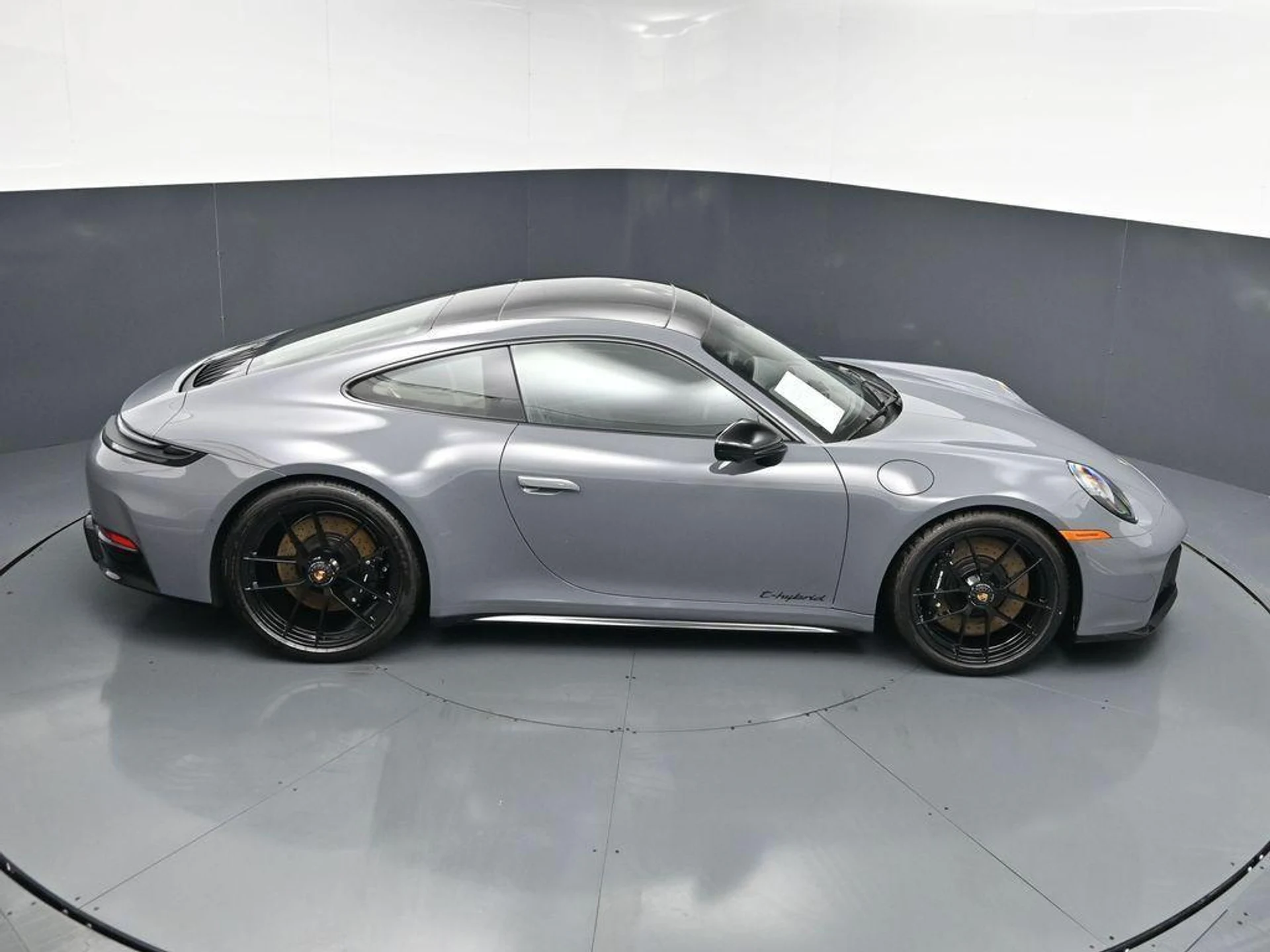 mph016_1630476877_Ih7q5_Ra_Njv2_B_Xc8_E_Zqg_Nzas_A_Nik_63537e0a97