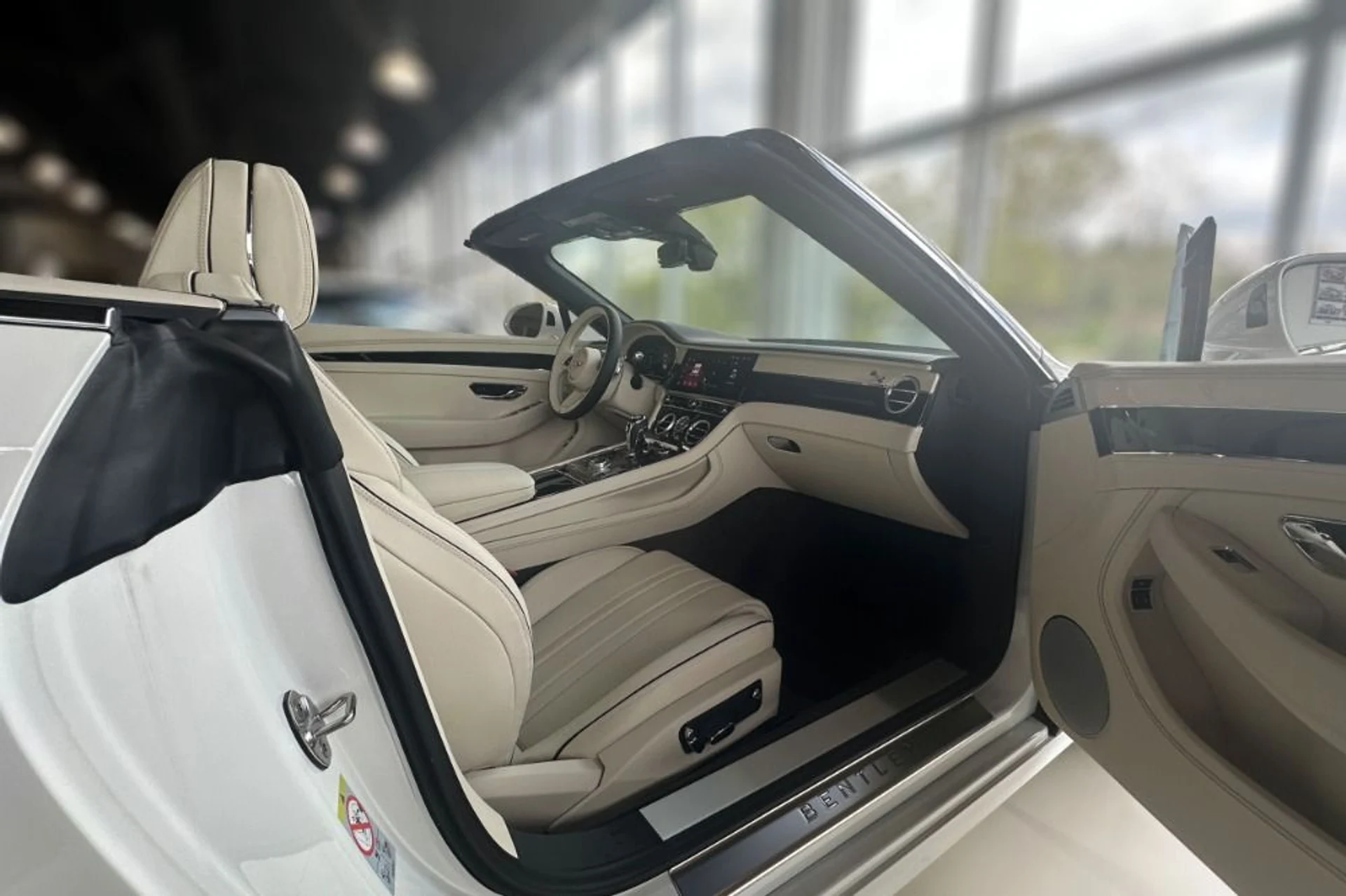 mph016_1630660751_New_2026_Bentley_Continental_GT_1777983882_7cbc0aa97e