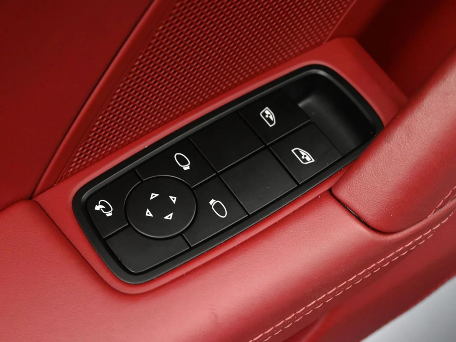 mph016_1634402349_e787b11efcb7ab3ae4d1fd15021d9b24x_b3aae90634