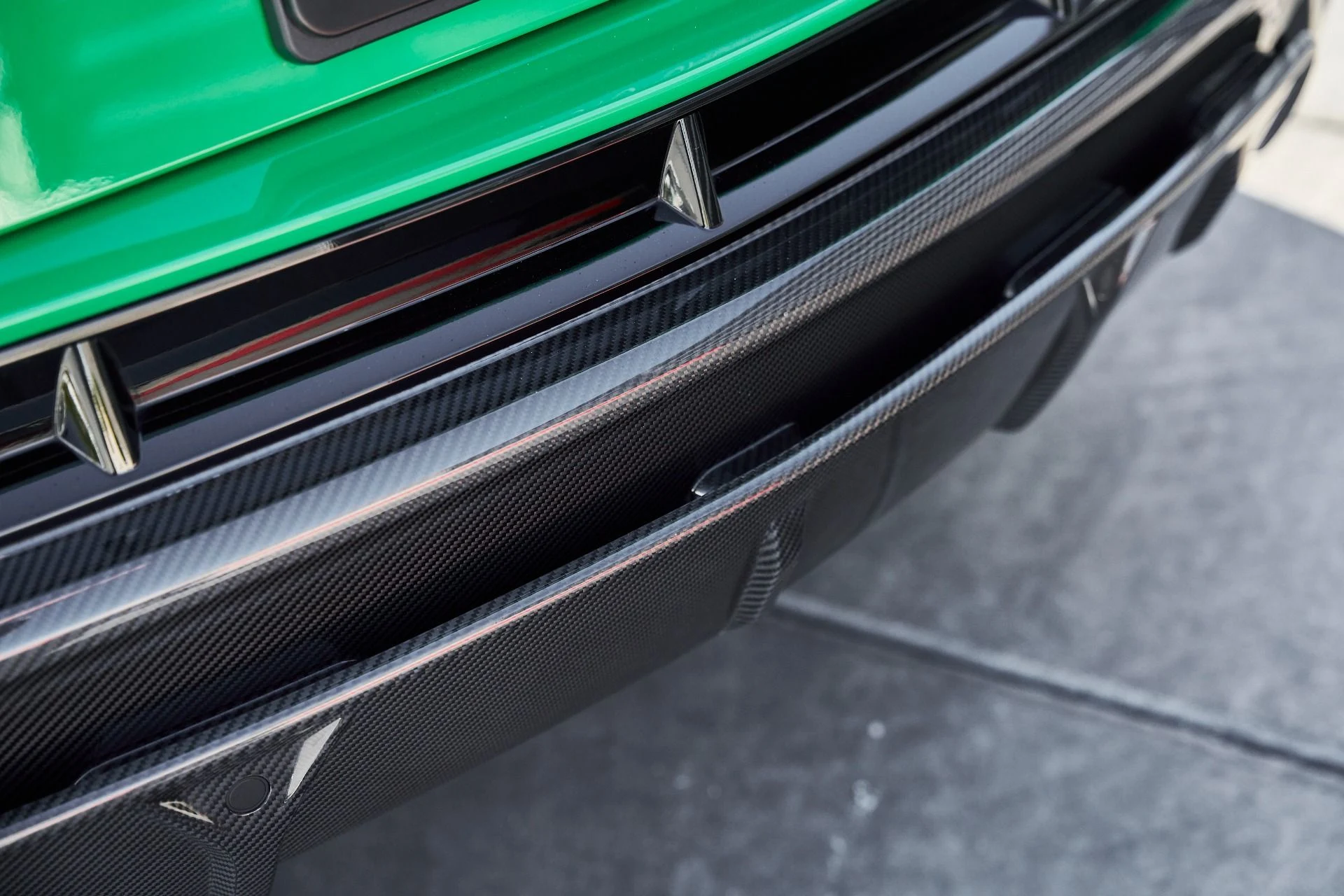 mph016_1642065752_Used_2024_Lamborghini_Urus_Performante_1770171827_e92229f87a