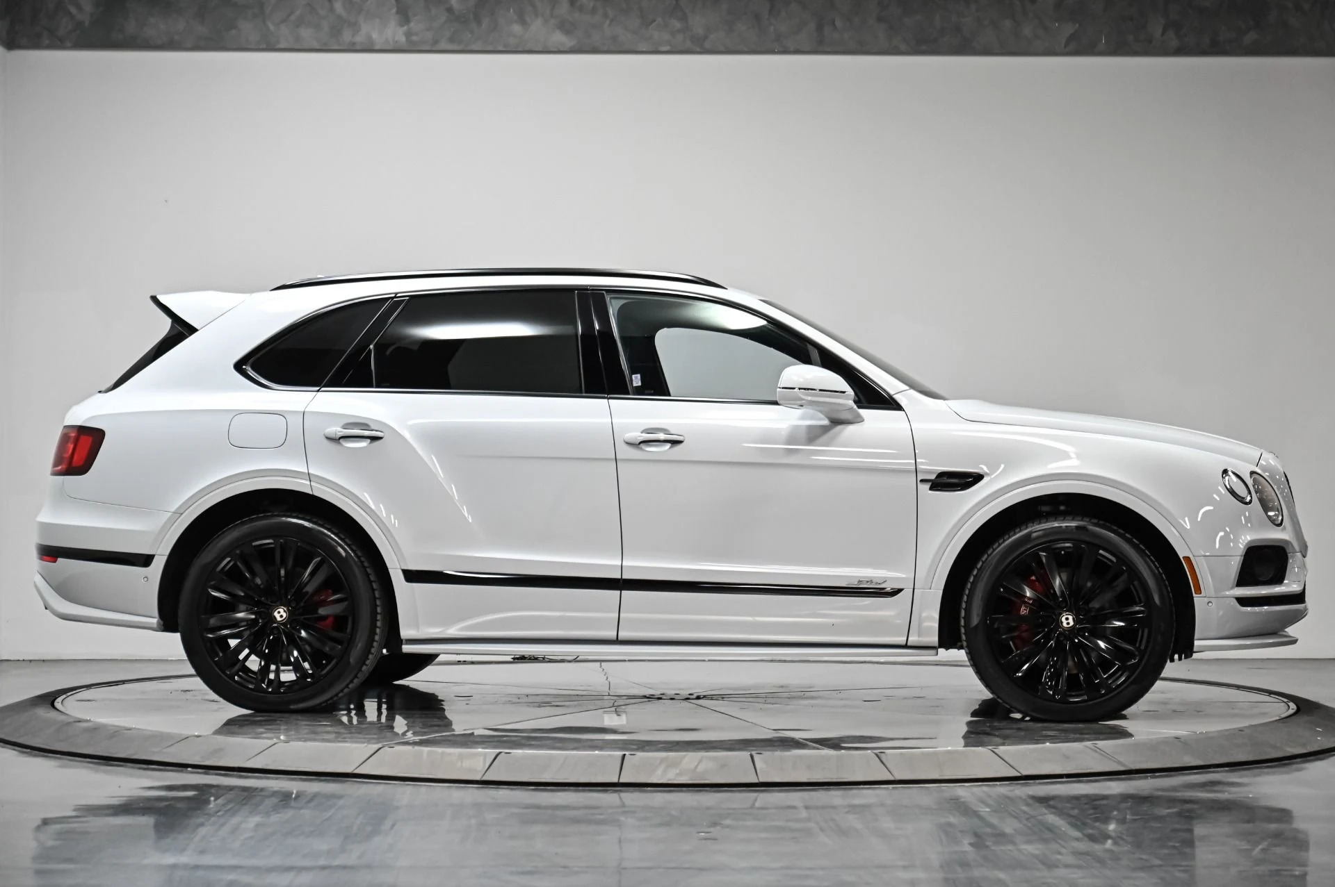 mph016_1642102106_Used_2020_Bentley_Bentayga_Speed_1754949210_26e8dff6c9