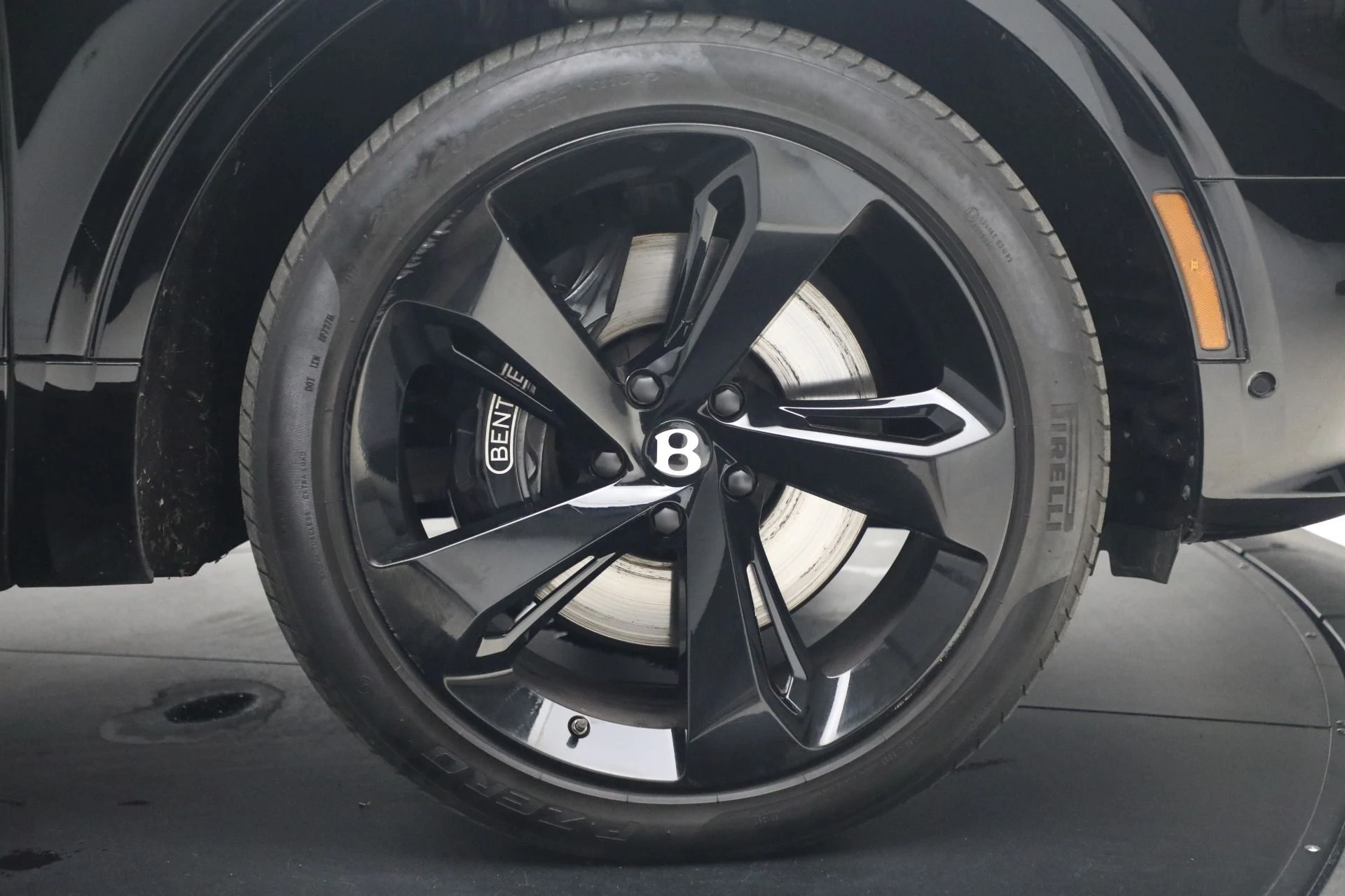 mph016_1642772839_Used_2023_Bentley_Bentayga_EWB_Azure_V8_First_Edition_1772501666_7d6be4e68b