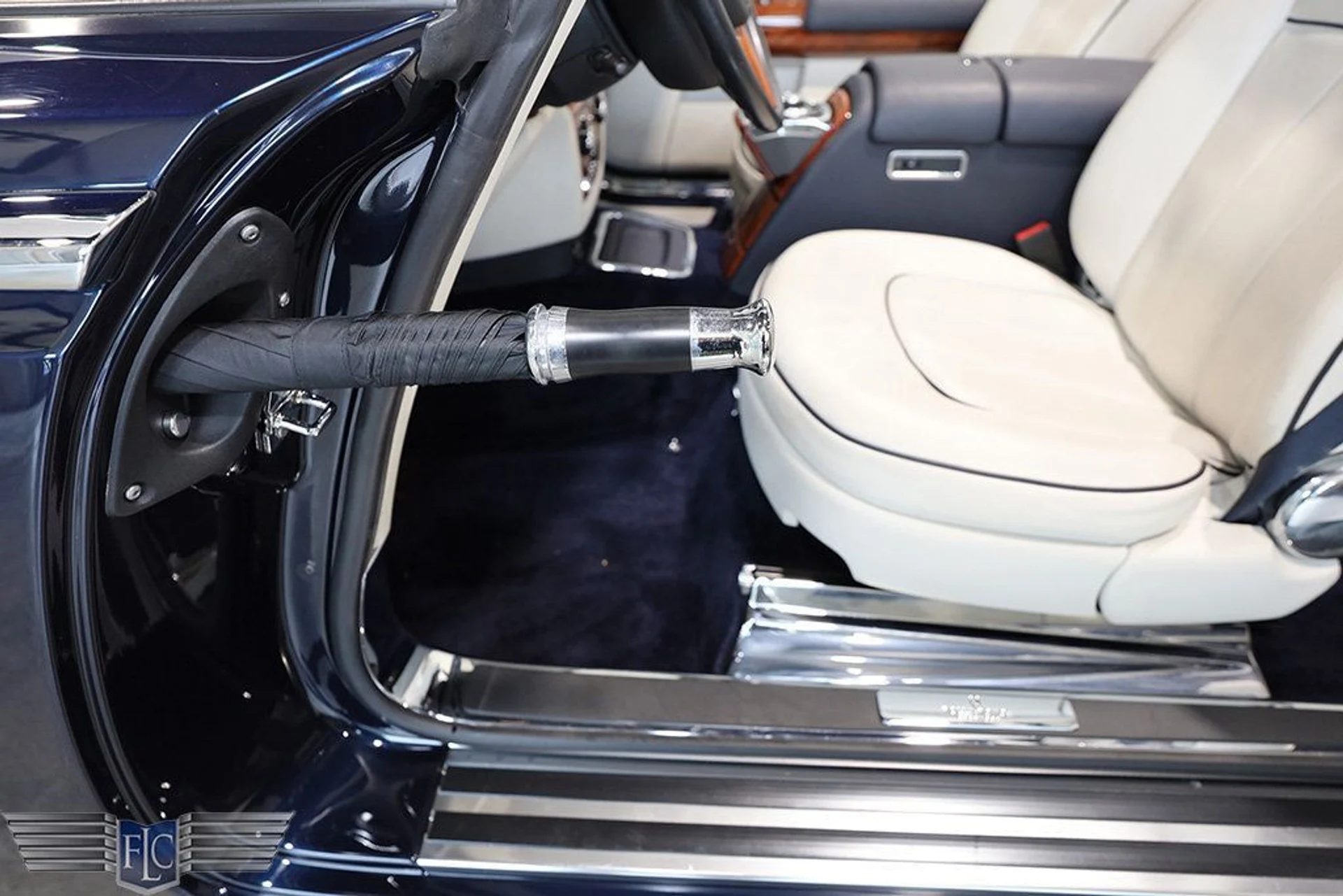 mph016_1644361688_used_2013_rolls_royce_phantom_coupe_2drdrophead_9689_22930572_17_1024_50d316f26d