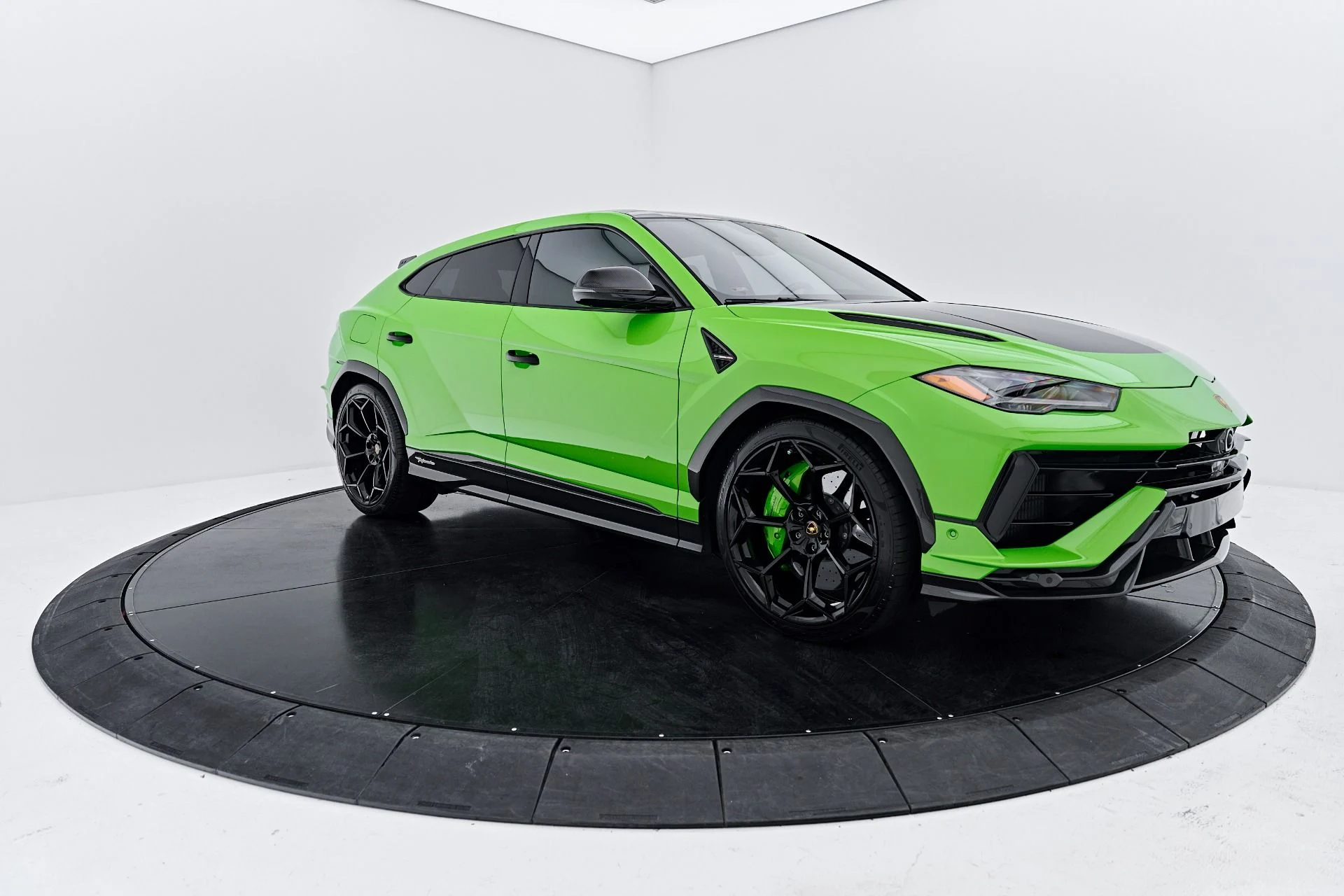 mph016_1650096031_Used_2023_Lamborghini_Urus_Performante_1790376274_de004b1e91