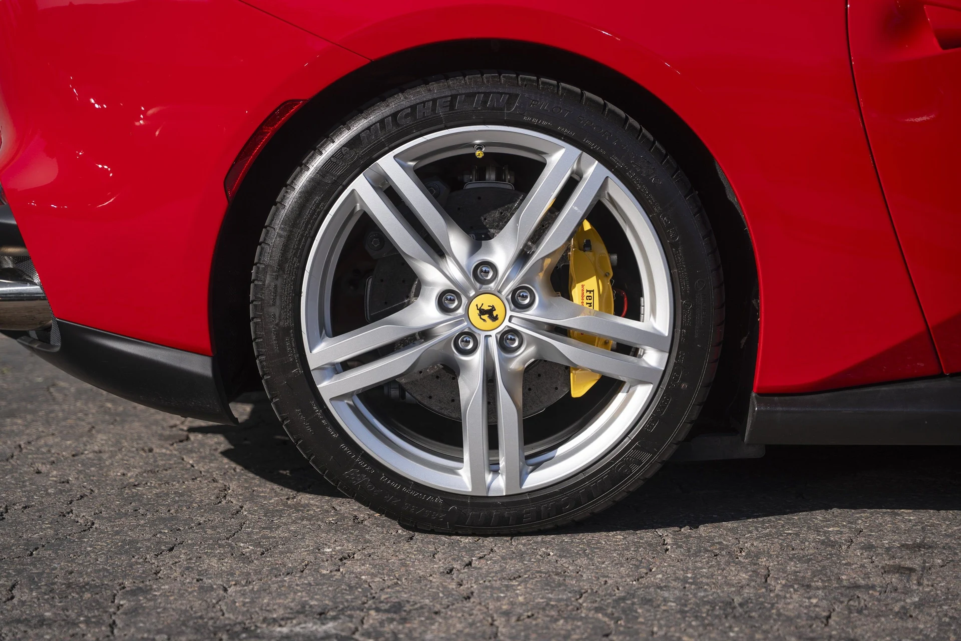 mph016_165432799_f7859a2871bf452f808a949392abf4c8_61052d195a