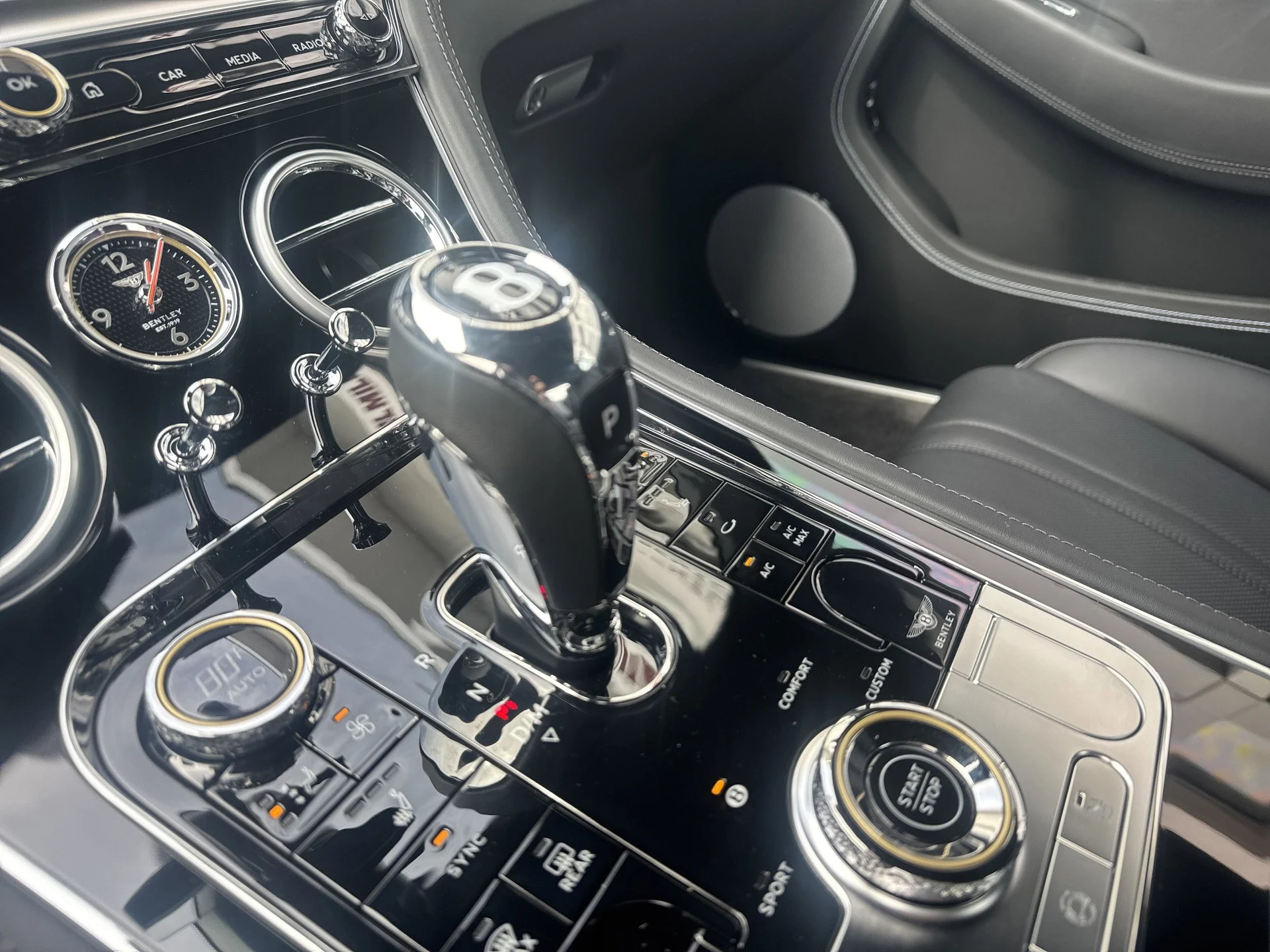 mph016_1663873923_f8d6085be0f98b910721c784a895039ax_5504f8a079