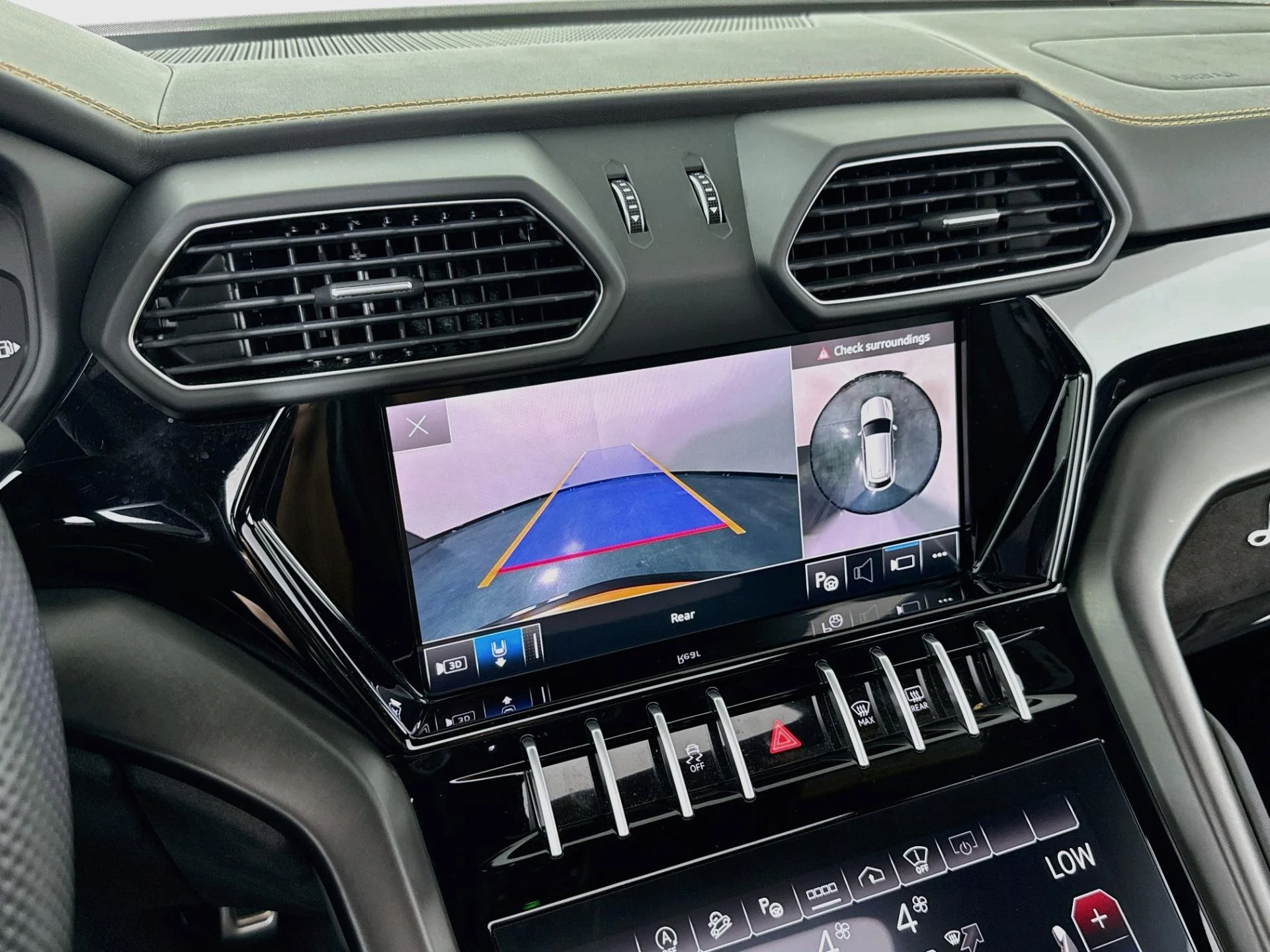 mph016_1688873988_Used_2022_Lamborghini_Urus_1790289763_781df19567