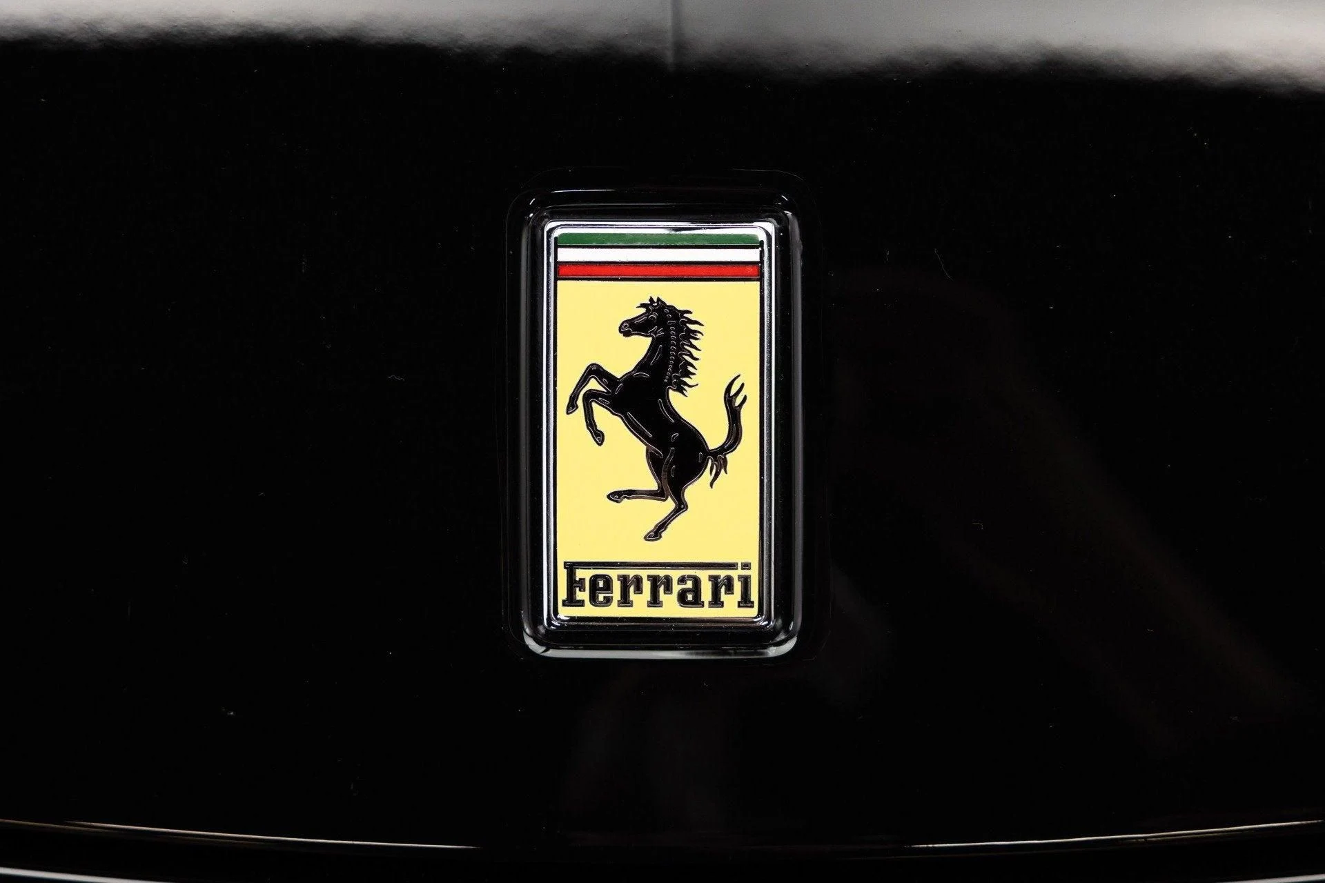 mph016_1692515799_Used_2015_Ferrari_458_Italia_1784296482_a68af1e07e
