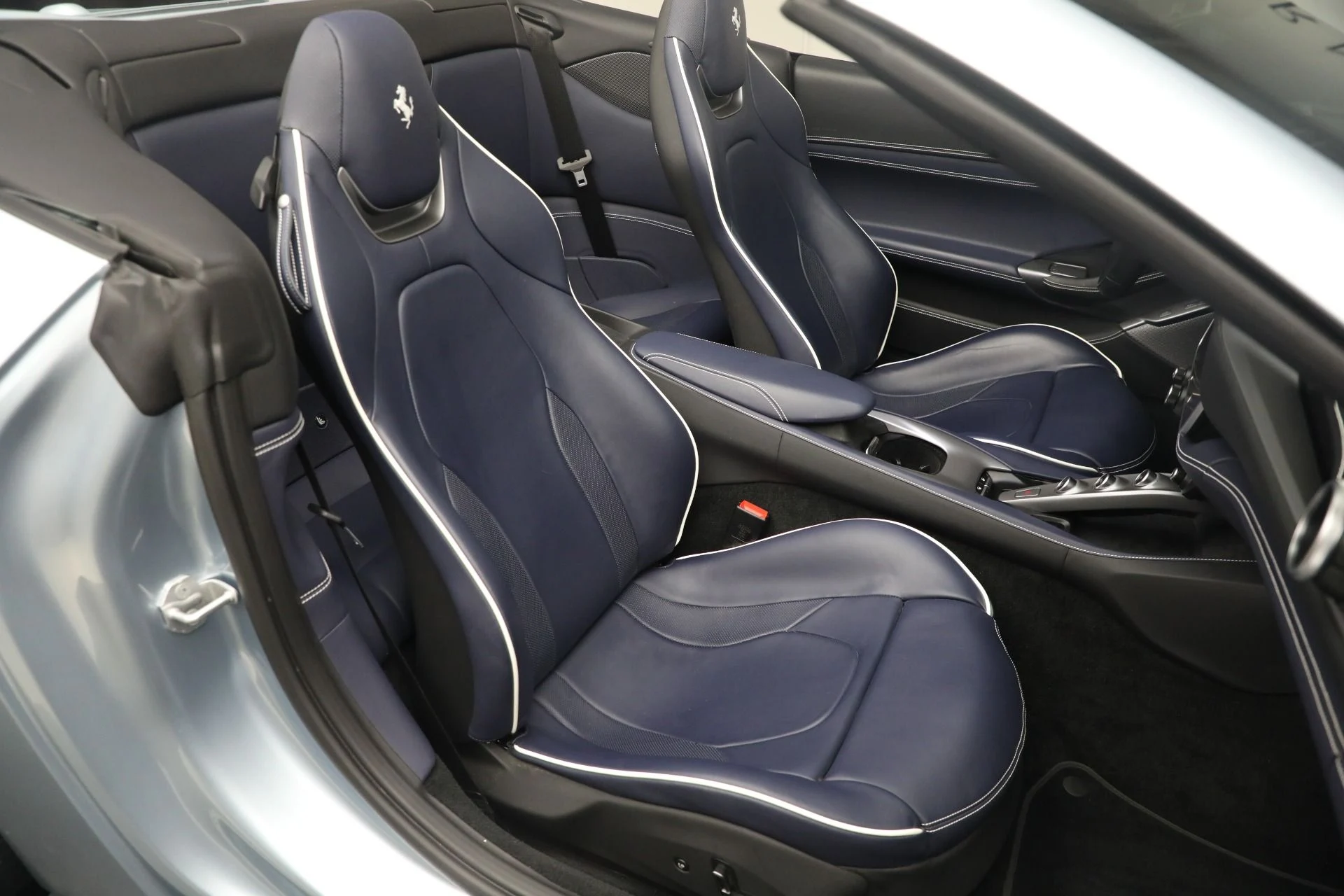 mph016_1697652645_Used_2023_Ferrari_Portofino_M_1762634219_9df1d539d4