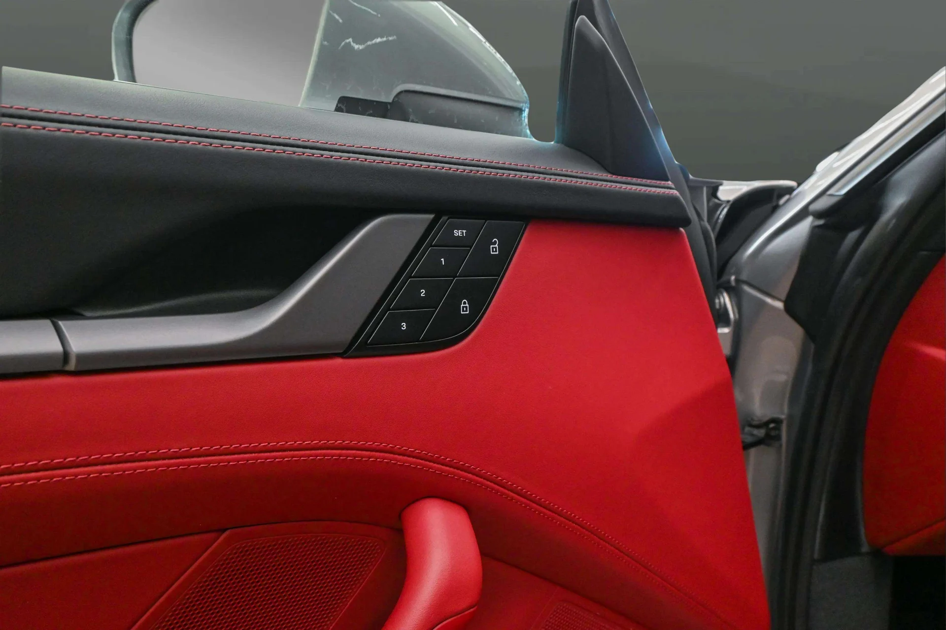 mph016_1706350872_09798878_9d57_41b0_9d49_a89351c5236e_595f6b5554