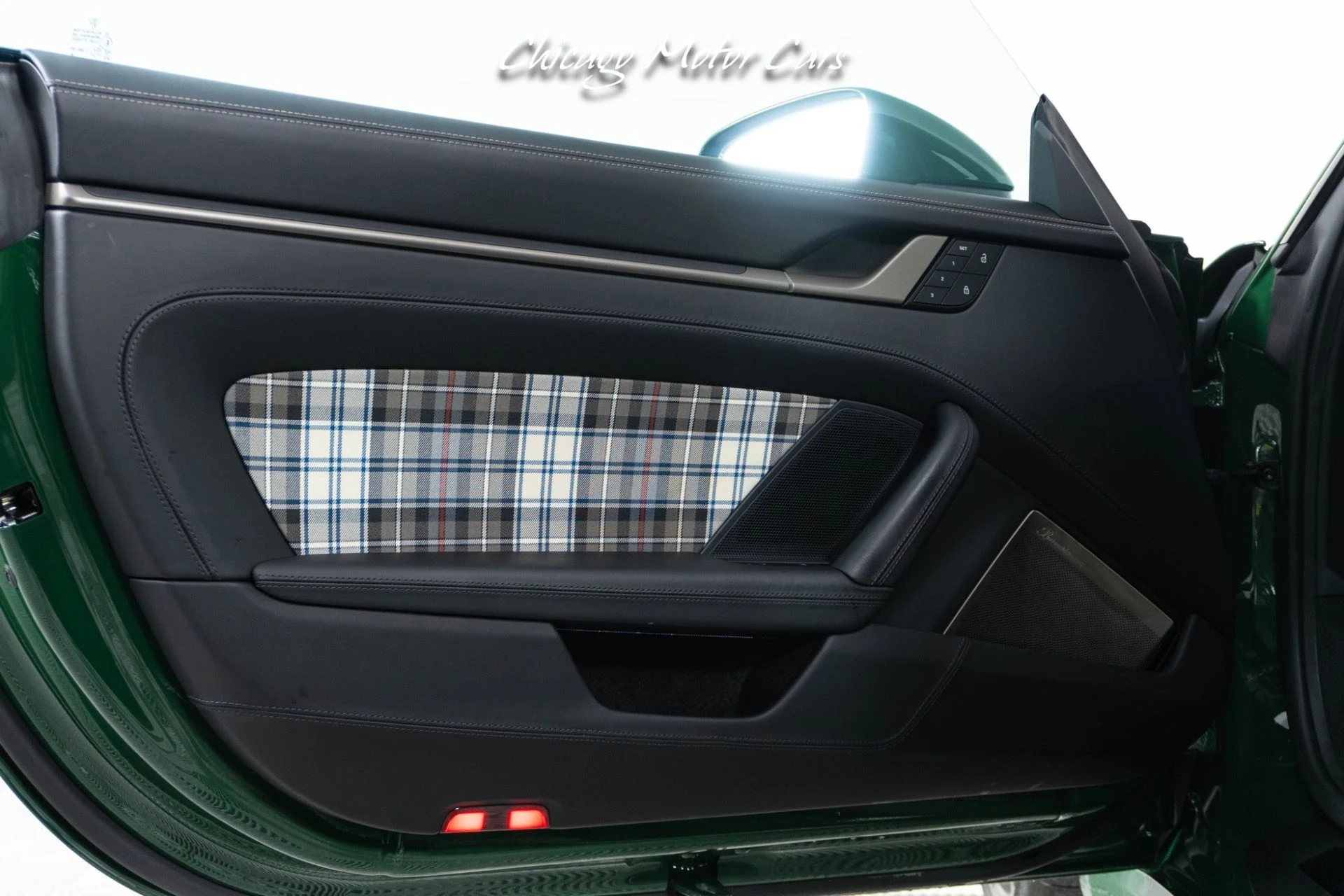 mph016_1714989700_13066_p17_l_983b862541