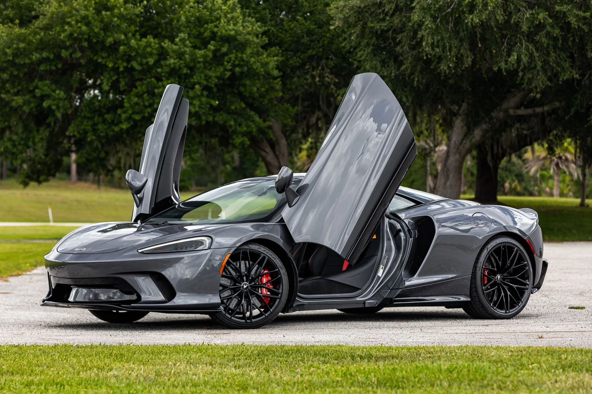 mph016_1722231375_Used_2023_Mc_Laren_GT_Luxe_c341405e2c