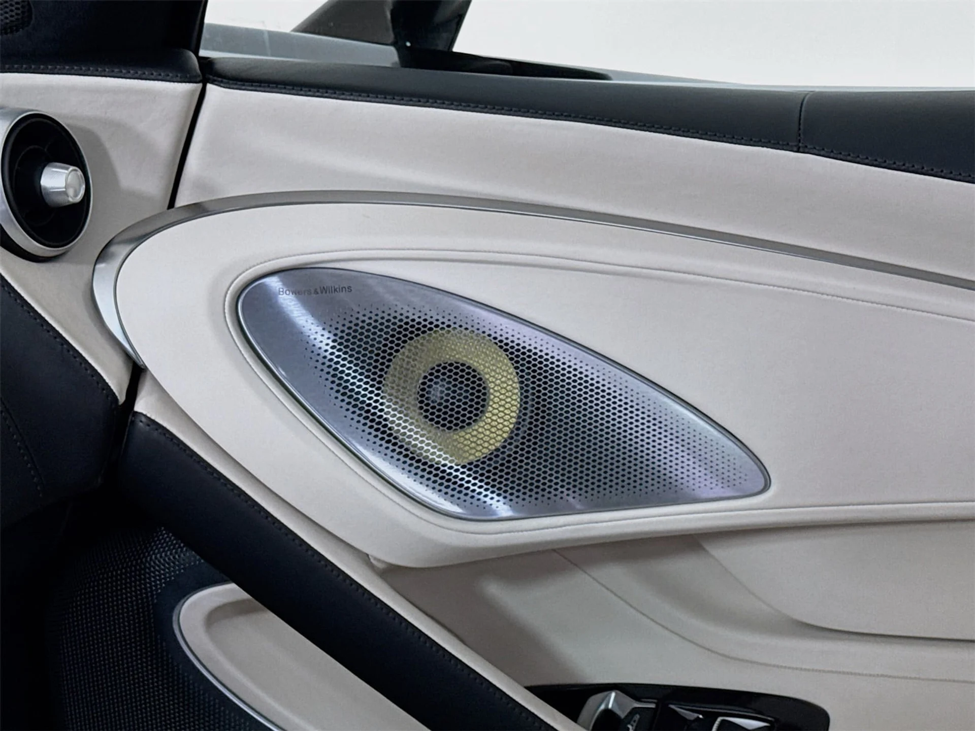 mph016_1723903712_f0db8430e4a12bd2b03c7683cd6d5f14x_3c5235cfbe