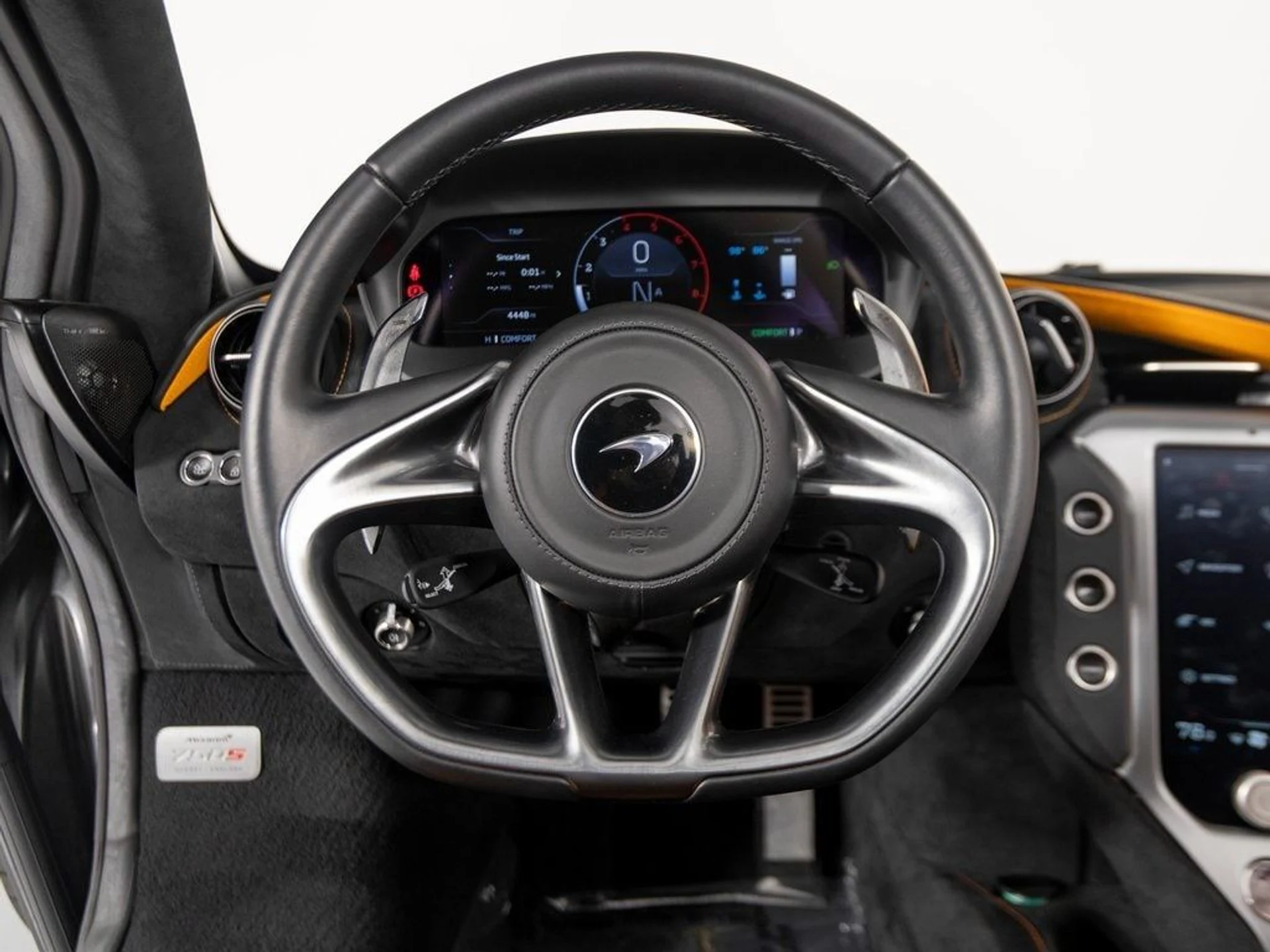 mph016_172485570_bae8d3704efd9187a9c5ed3f7a5a5b33x_6f1186693b