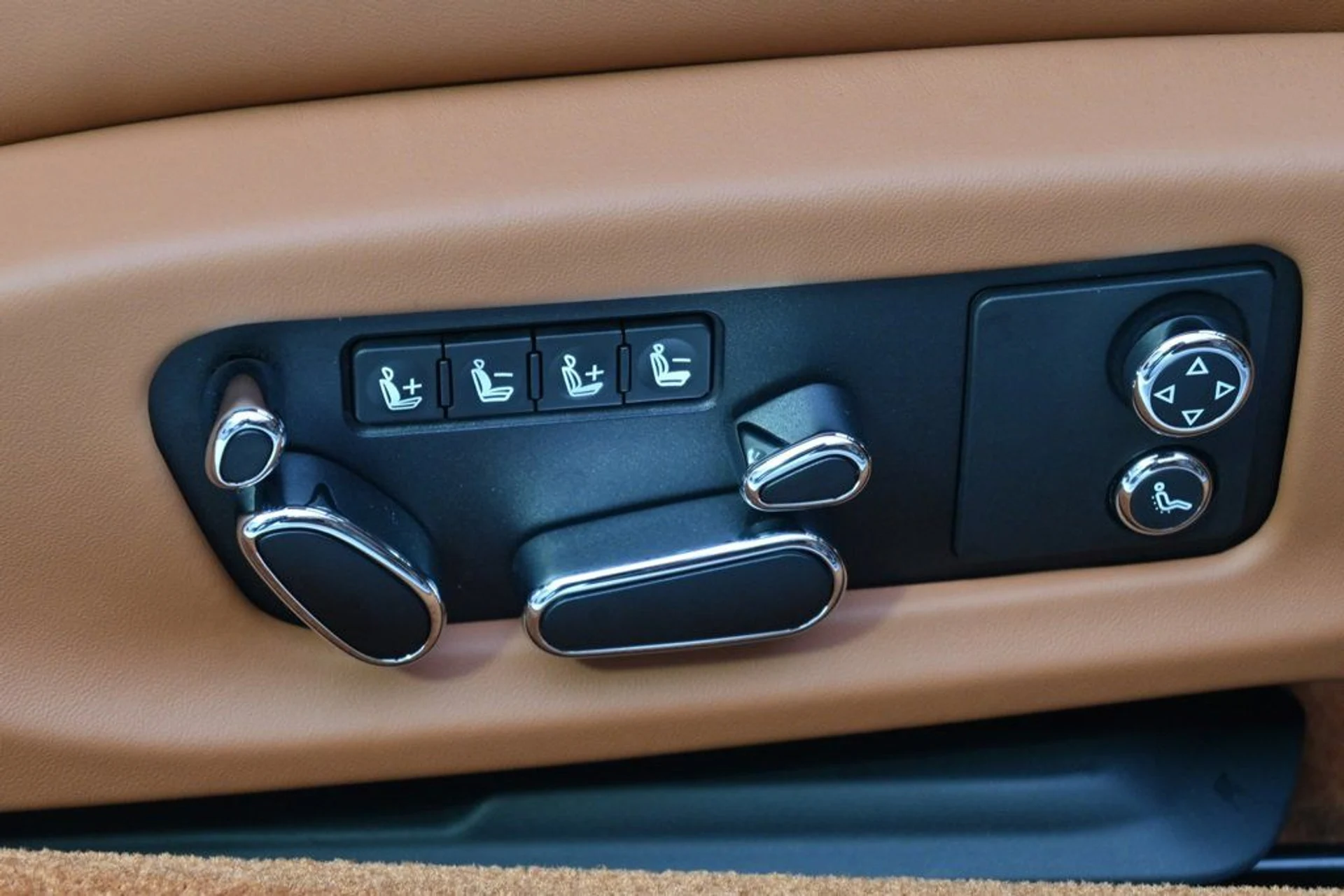 mph016_1725340792_c70e1223d37a4ffcaa8aec3d28bce173_4b3238b533