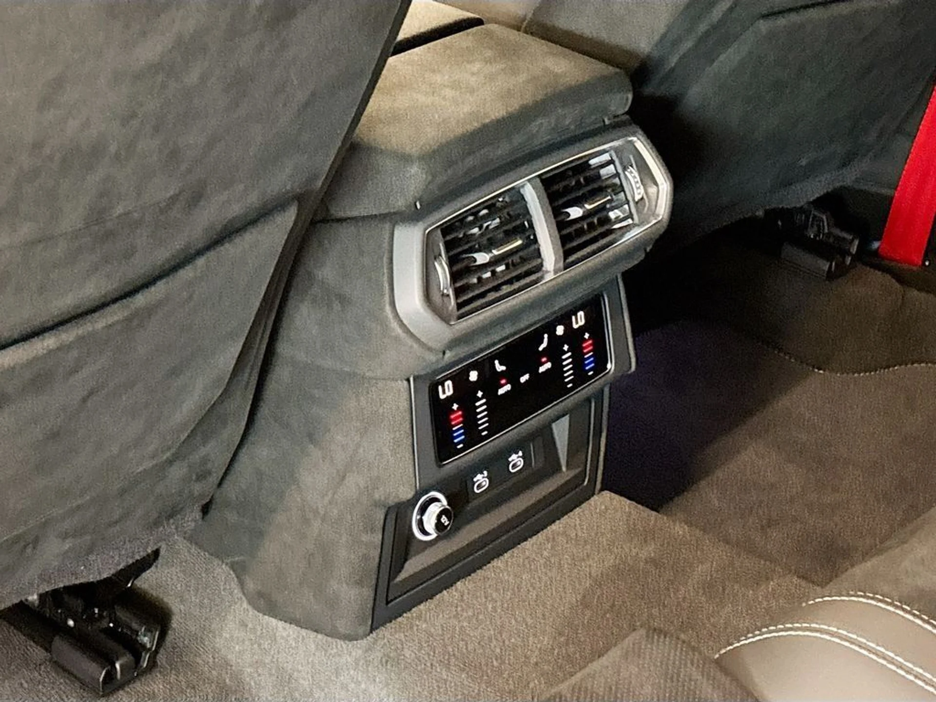 mph016_1728008436_52b898698bf25aa73819fd6e5e231f3b_b10c51f16f