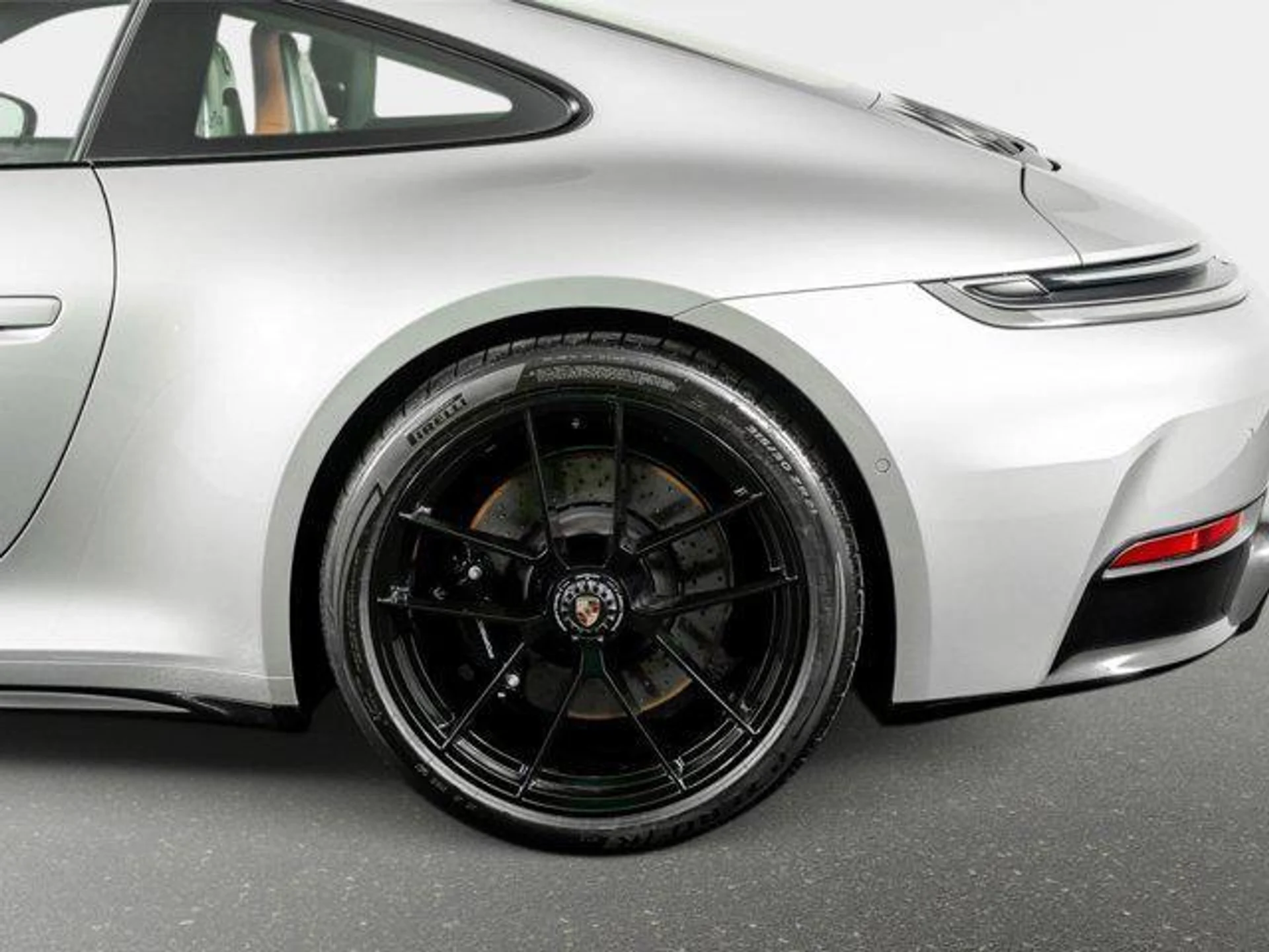 mph016_1736298479_f_Cw_SPLPY_34_IGF_8ns_MJ_11_P_Sb_Hn3_Y_6a5bc73999