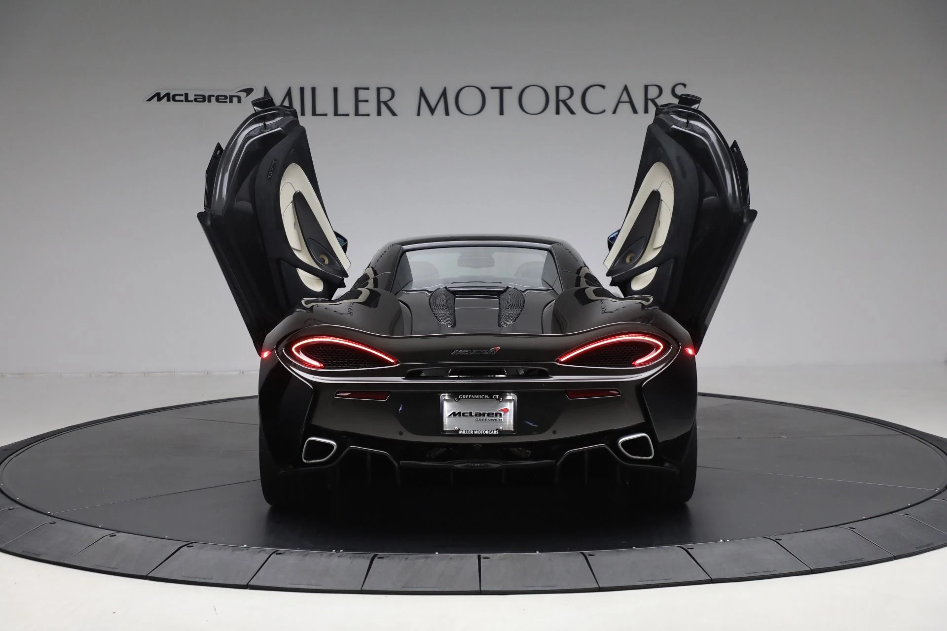 mph016_1749354432_Used_2018_Mc_Laren_570_S_Spider_cdbf0efb58