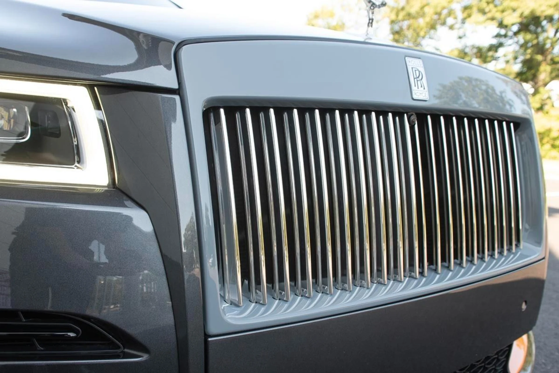 mph016_1749813178_Used_2024_Rolls_Royce_Ghost_1733915394_0c6db45e56