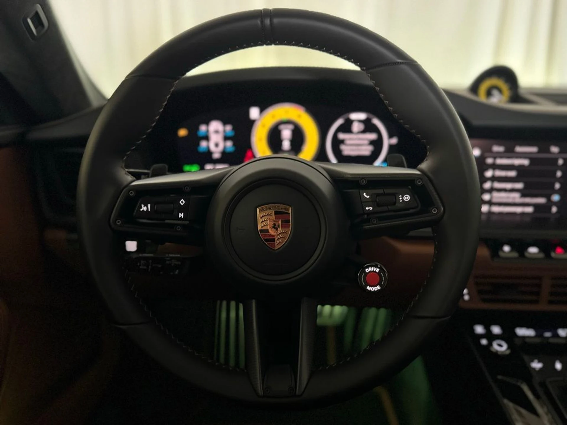 mph016_1750055395_bdb09bc8bb5d62bafc66f05c2ac883a3x_da8f51bdbc