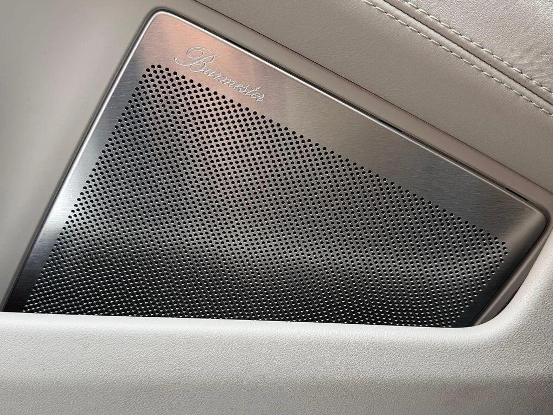 mph016_1750677932_a_P_Uat2sp_u_Dgr_D_Dhe_Tc7_Aw_YJ_760_d4a52af405