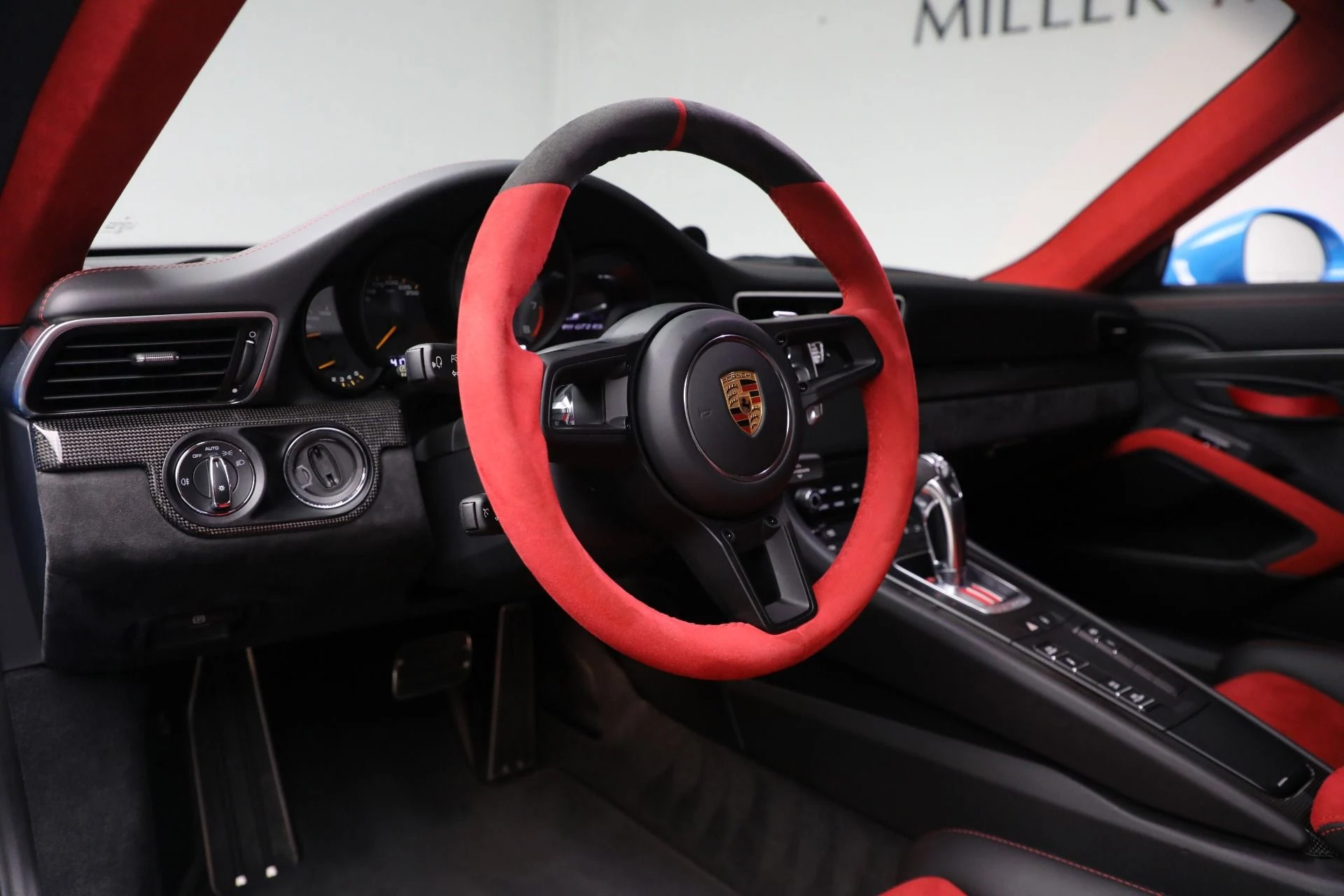 mph016_1754436775_Used_2018_Porsche_911_GT_2_RS_0b2c396153