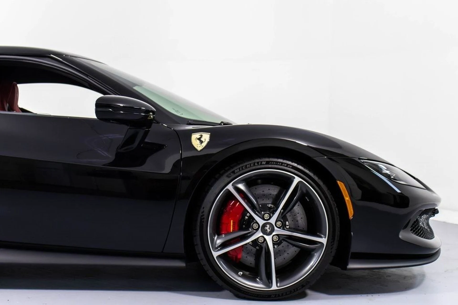 mph016_1755648942_fbd952704af7848f0f6d1f8bb816d904x_ae7bba5d64