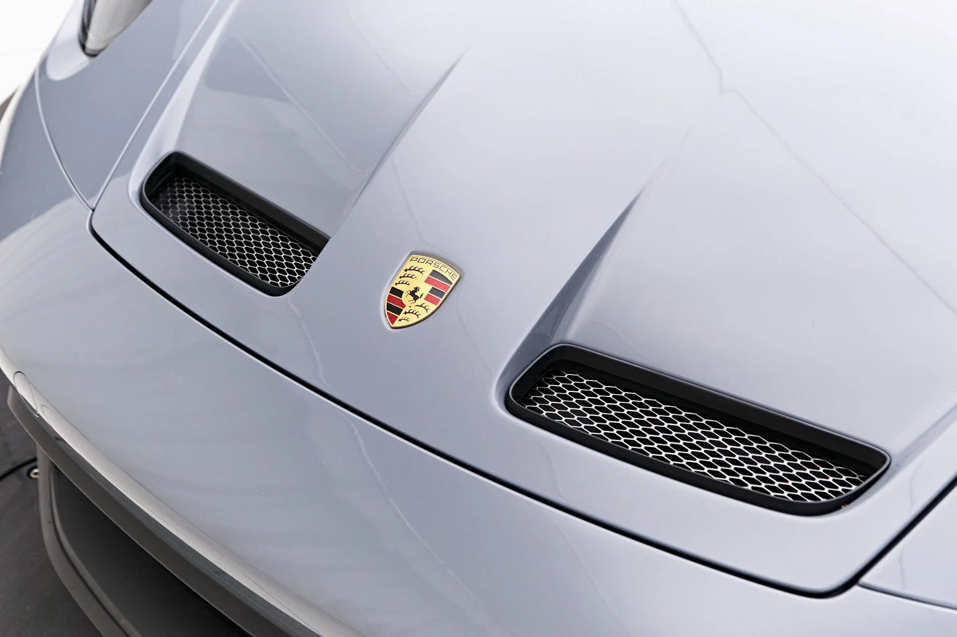 mph016_1755754504_Used_2023_Porsche_911_GT_3_1723305784_8188d6cf28