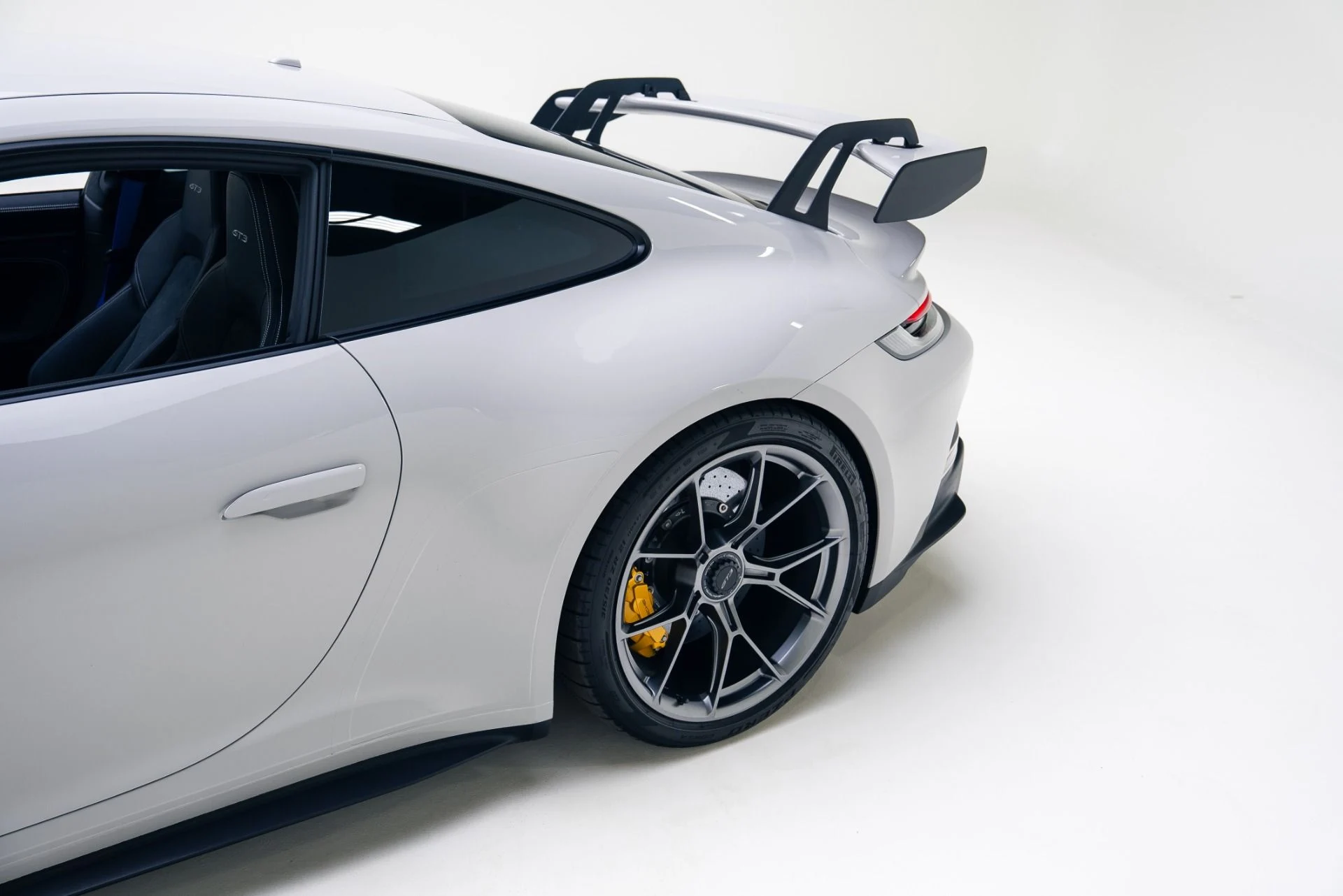 mph016_1758774006_Used_2024_Porsche_911_GT_3_1766184569_d482804a85