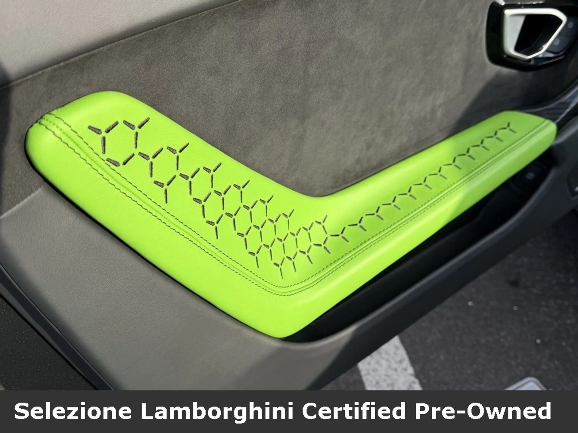 mph016_1766452283_efc85743f634352bfdbcac0ba81cd0fcx_f45a4157d9