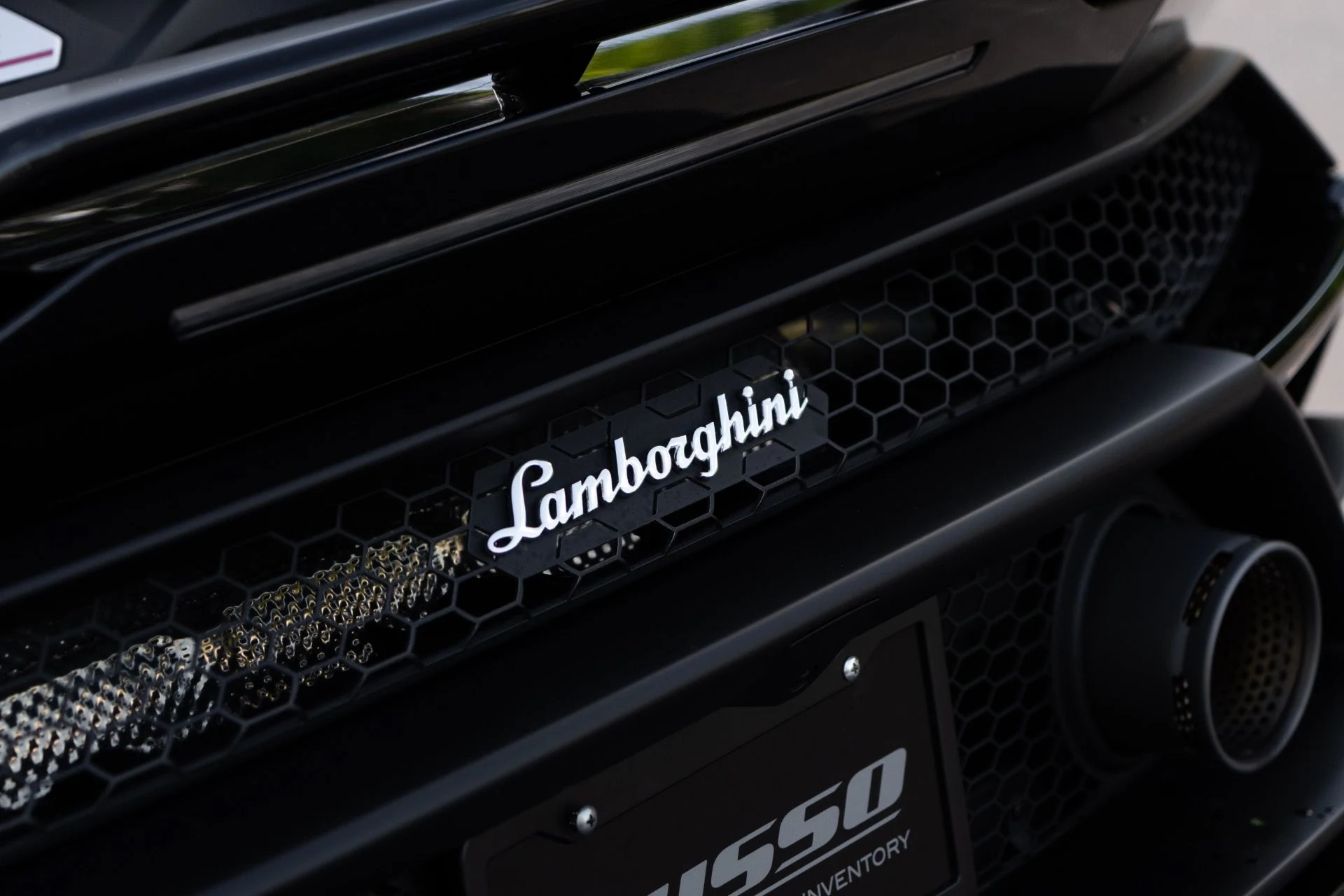 mph016_17761362_Used_2022_Lamborghini_Huracan_EVO_1764129423_6f736ffd7a