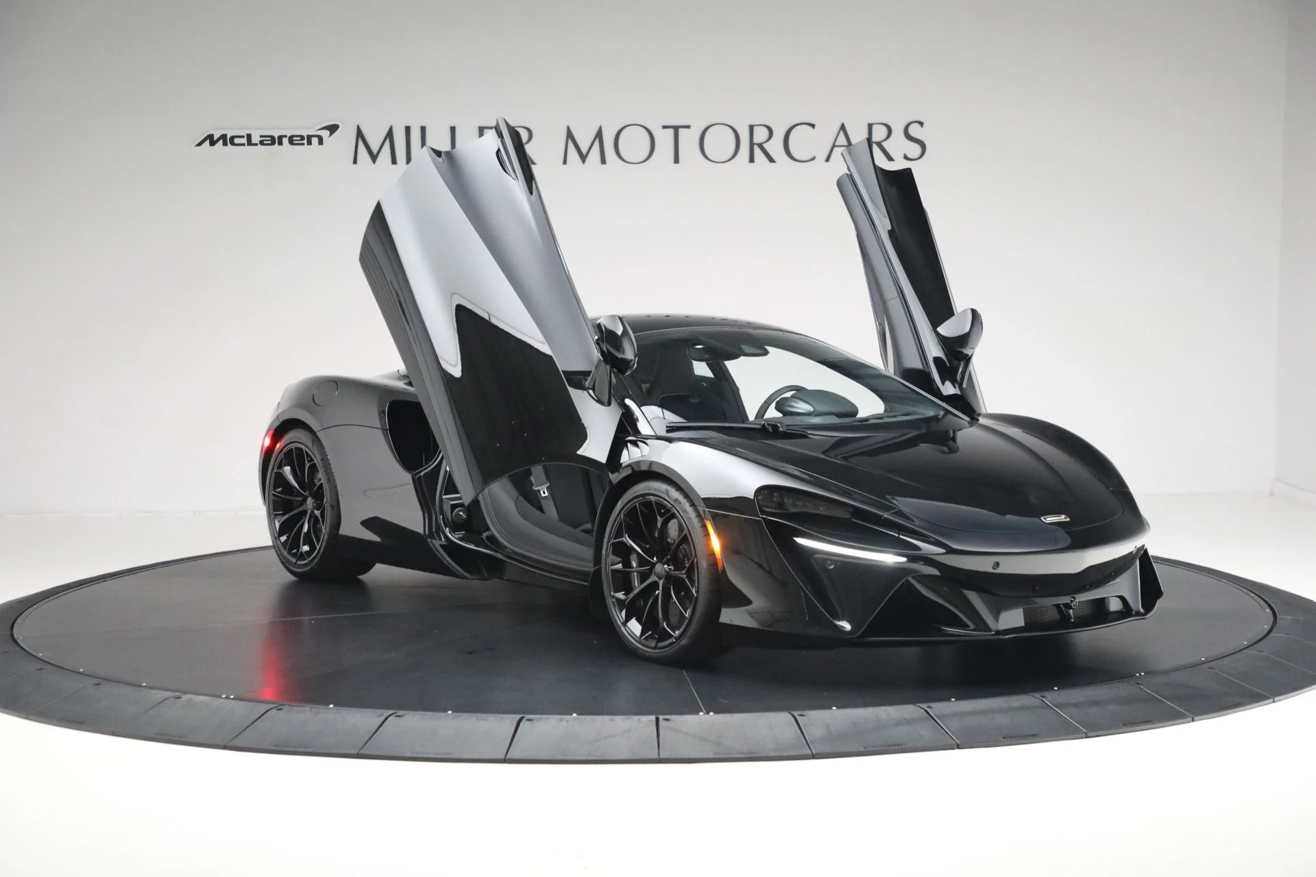 mph016_1776978843_Used_2025_Mc_Laren_Artura_Tech_Lux_b0e42e6fb0