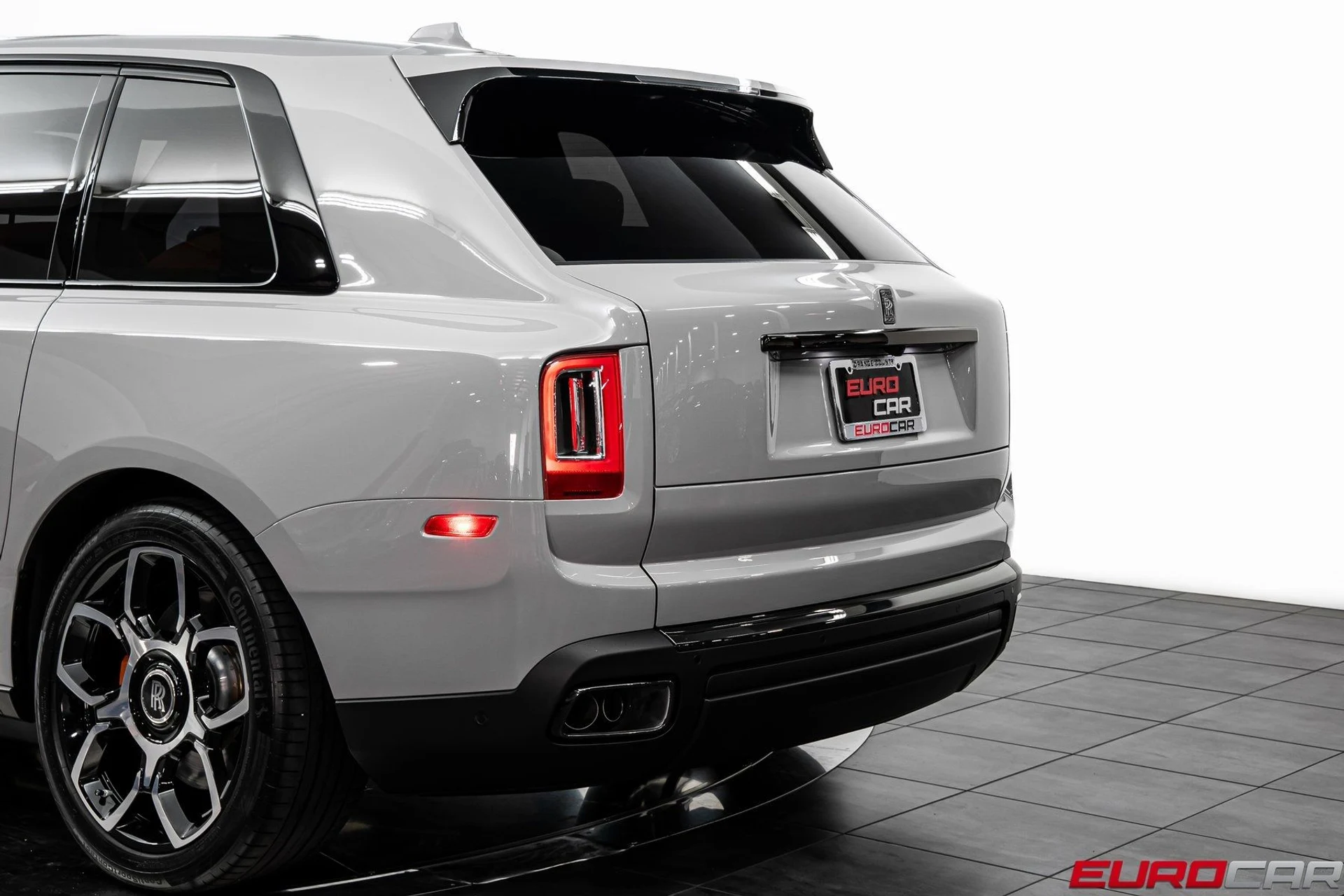 mph016_179104251_image_17_f7b20b793b