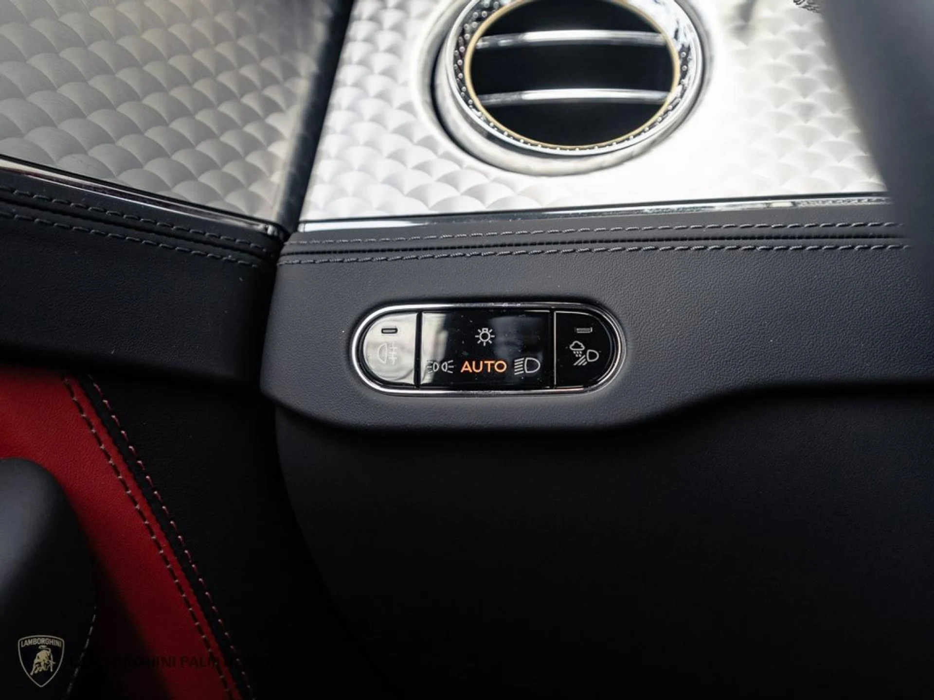 mph016_179180550_3e1f1f4ff4b154519e44eb8d7f562c6a_739ab5d1fc