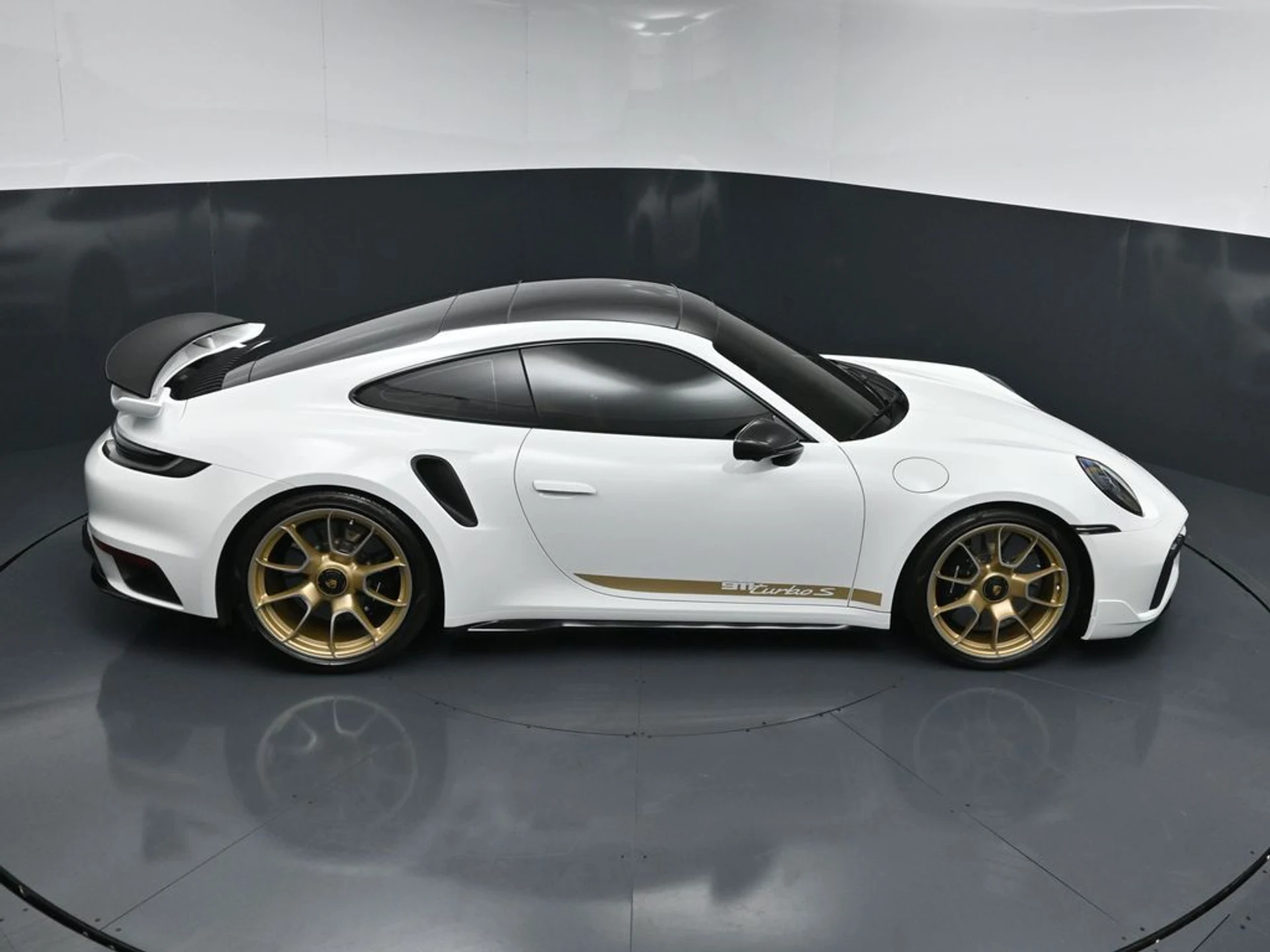 mph016_1796652366_abacedf3f3ca8e07bf951f11d3ffc852x_c3ca5e5820