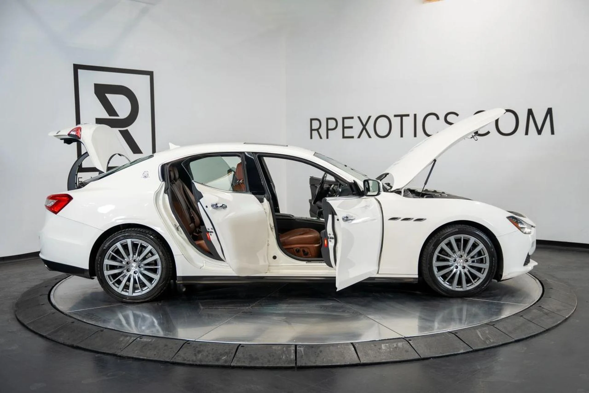 mph016_1799478443_6a653f47dca97a4e5c09638f0c803e90_852de87700