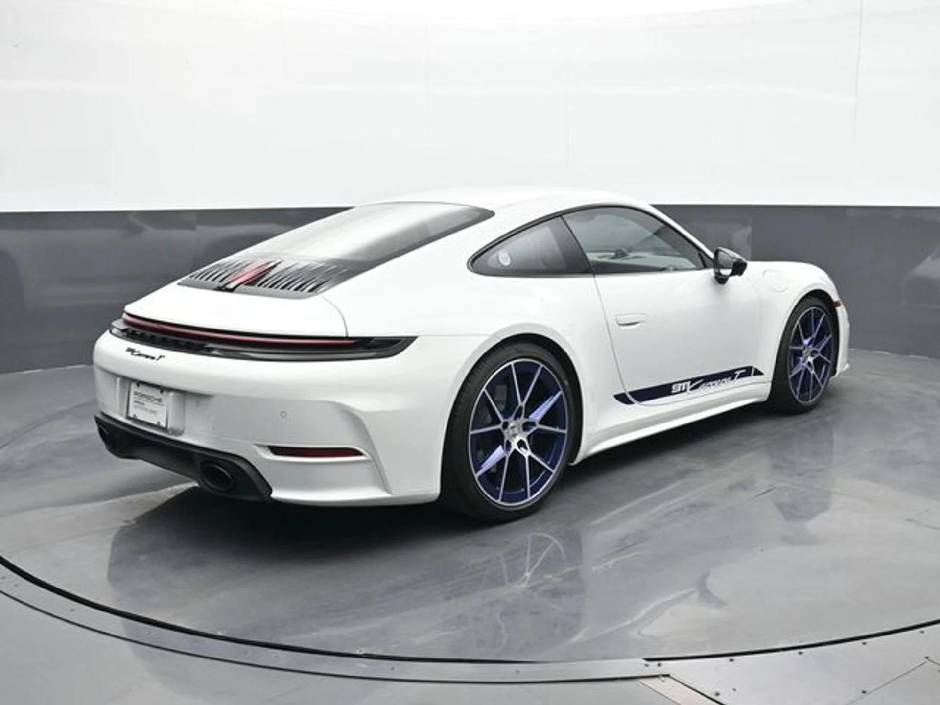 mph016_180508751_8350391a740e58b53bb7bb9ba1707b0bx_24ad25ac51