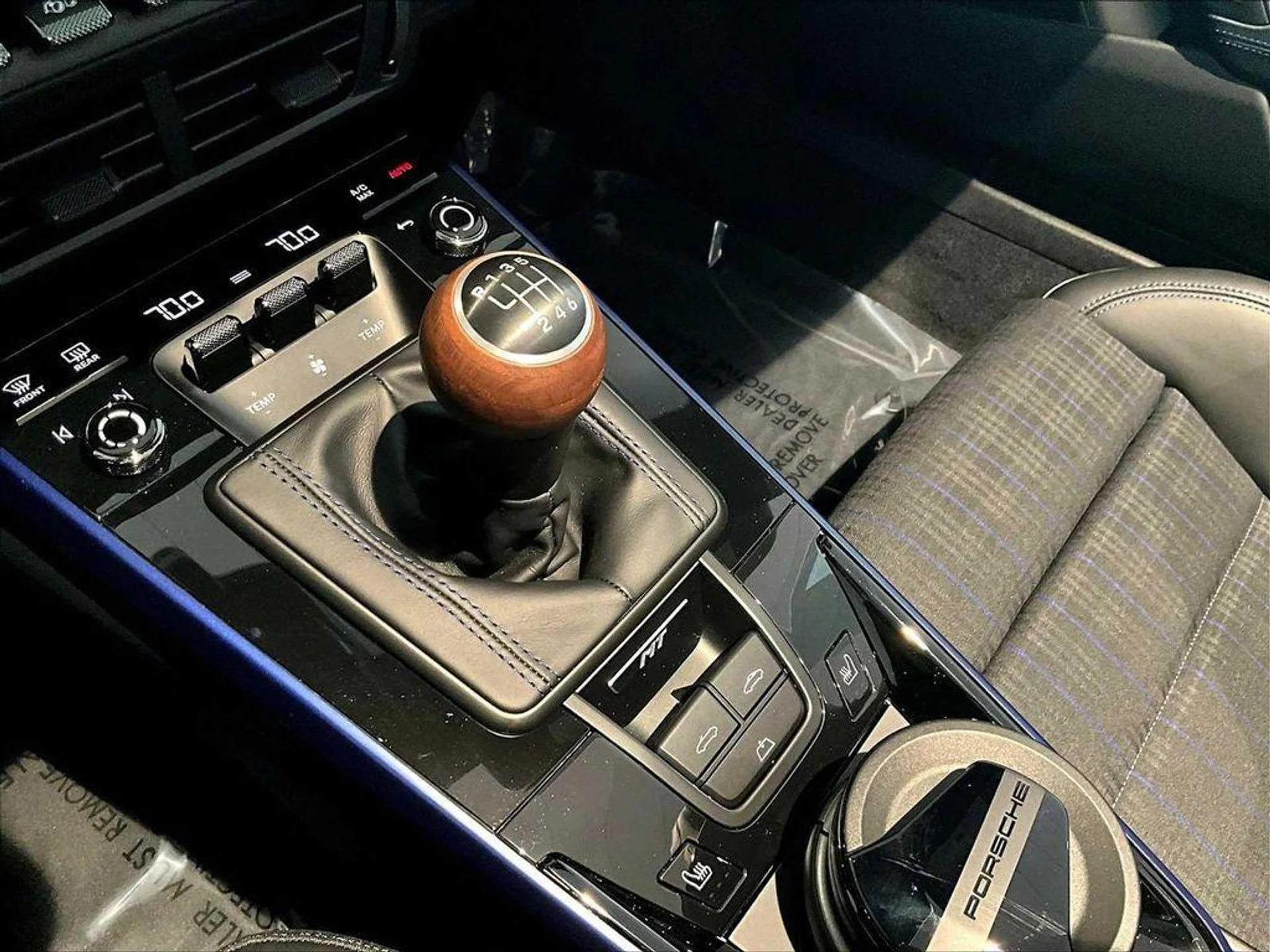 mph016_1806603564_8zp_HLVM_Gv_R45l_K6_Cg_M_Hg_7oe_F8c_d0c90643a3