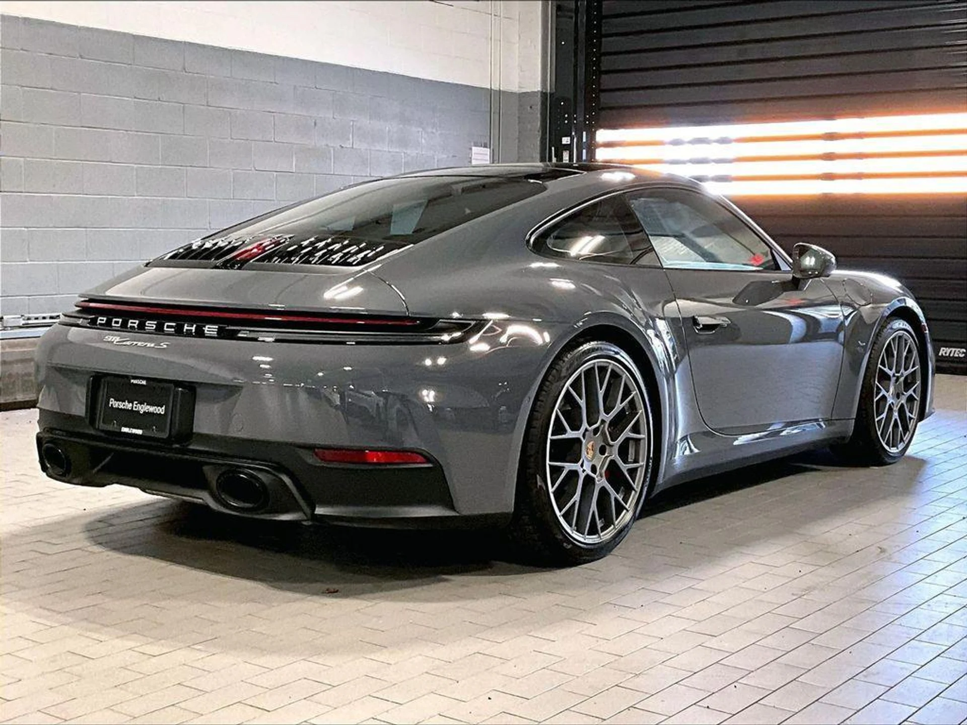 mph016_1806920973_Zd_Yf_S_Mvb_Zqn6_09_Zt_N_Qbeerv_Bkw_f092e79864