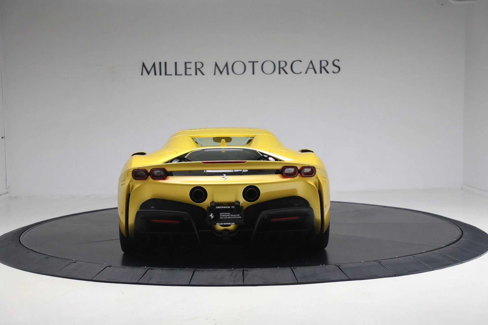 mph016_1807970088_Used_2024_Ferrari_SF_90_Spider_0e9090c701