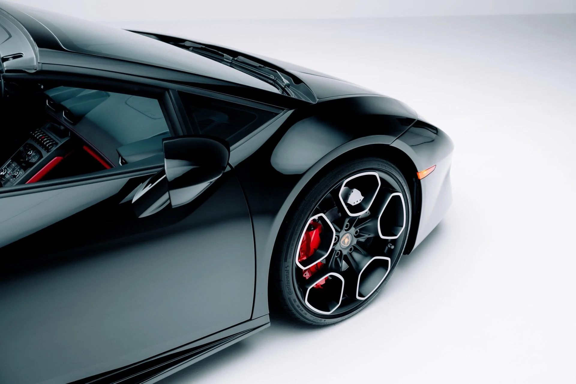 mph016_1811919641_Used_2019_Lamborghini_Huracan_LP_580_2_Spyder_1763507934_e299532cbe