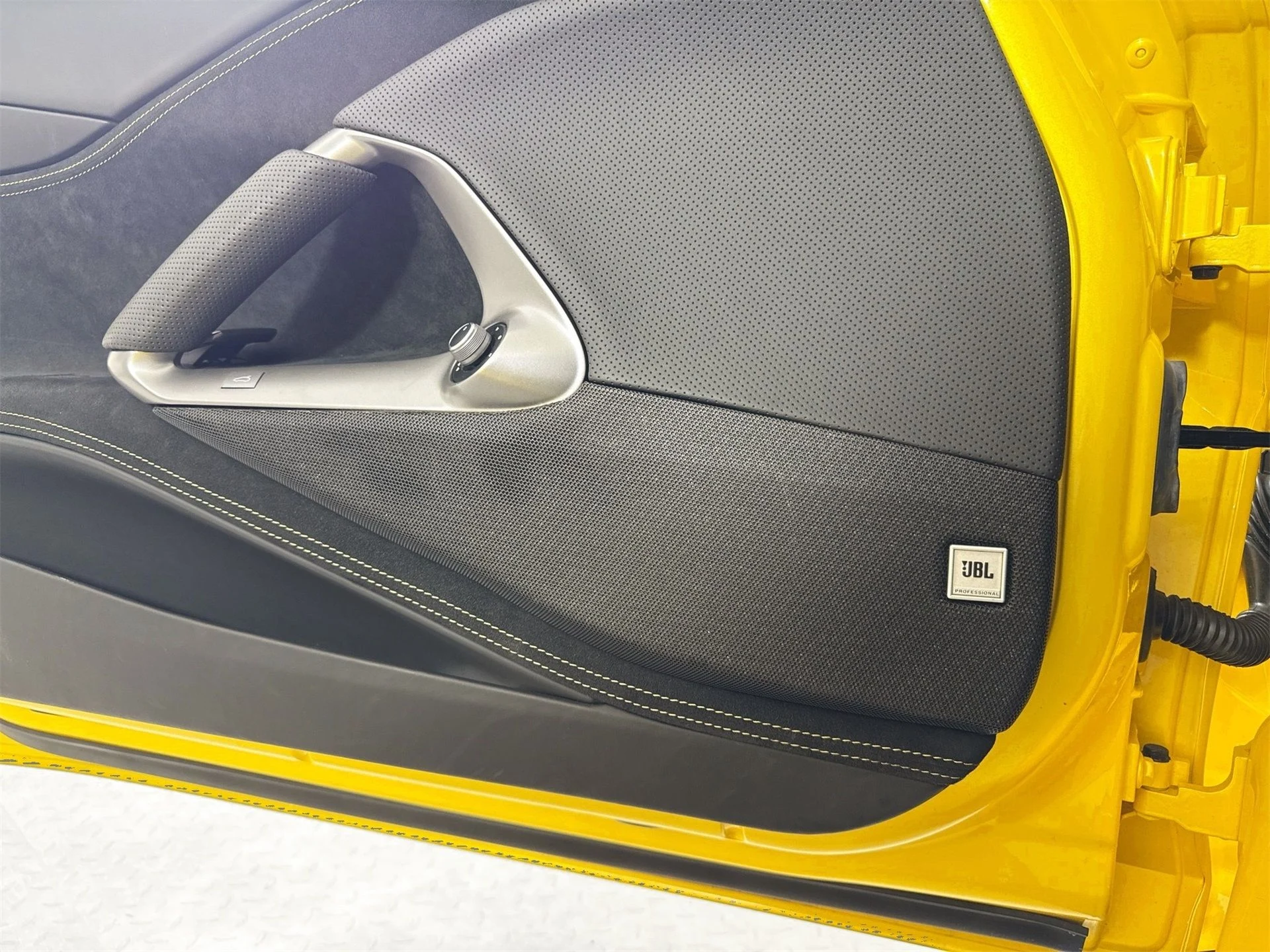 mph016_1815974589_f69c25f0b7f4011425652b09227427f9_d0279c6794