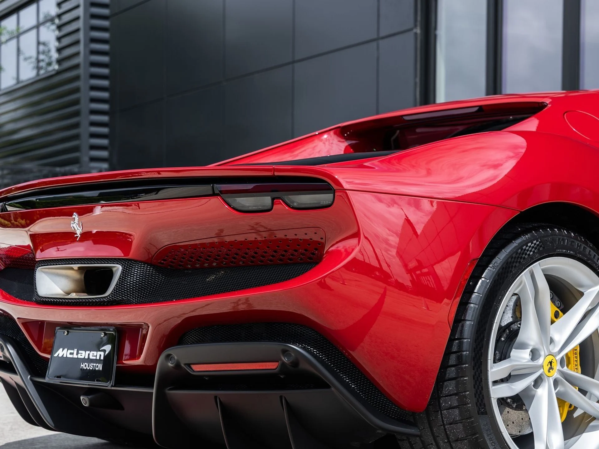 mph016_181643355_17_0e8015ae8c