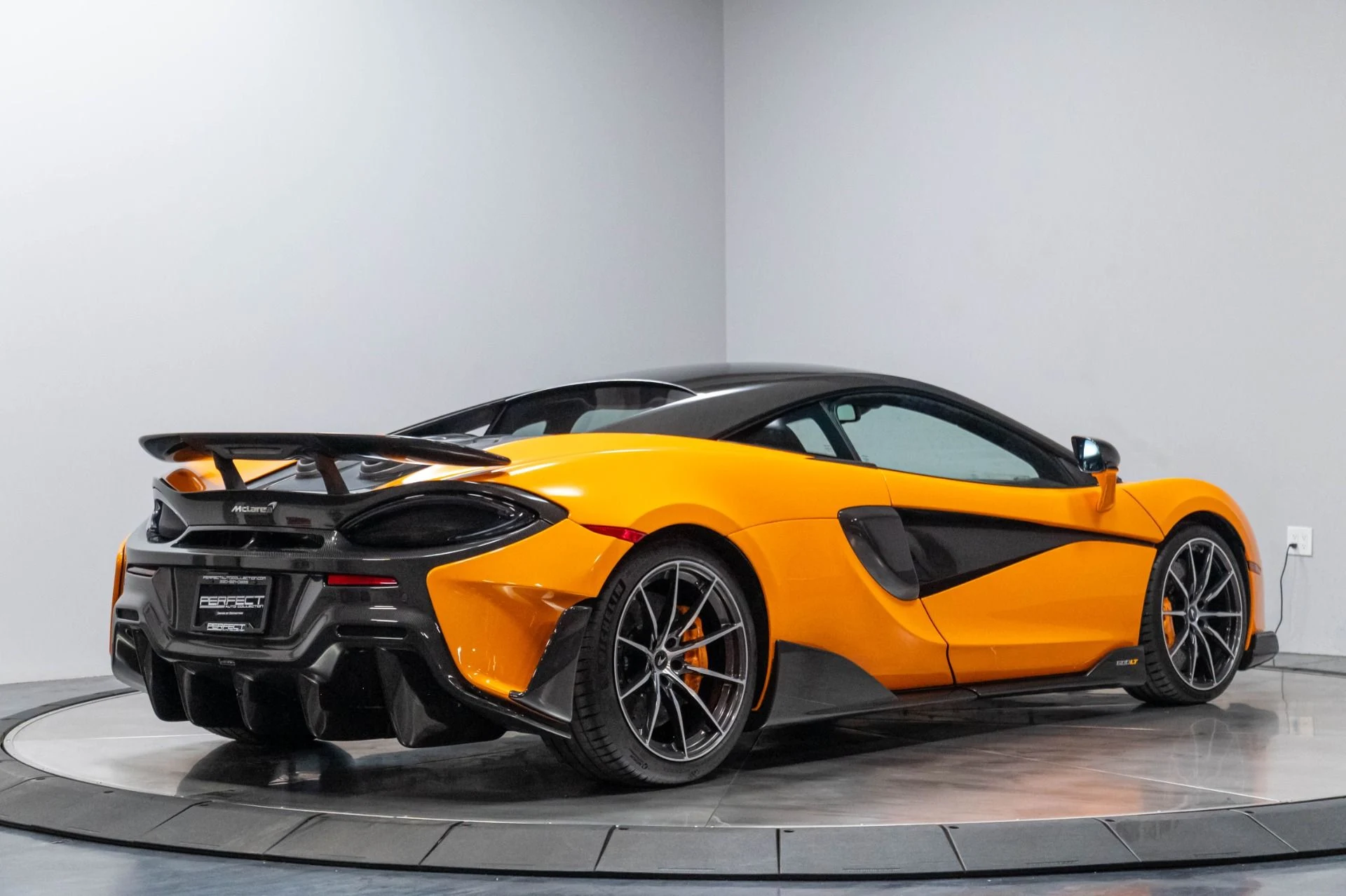 mph016_1820655080_Used_2019_Mc_Laren_600_LT_1787778604_0910580f44