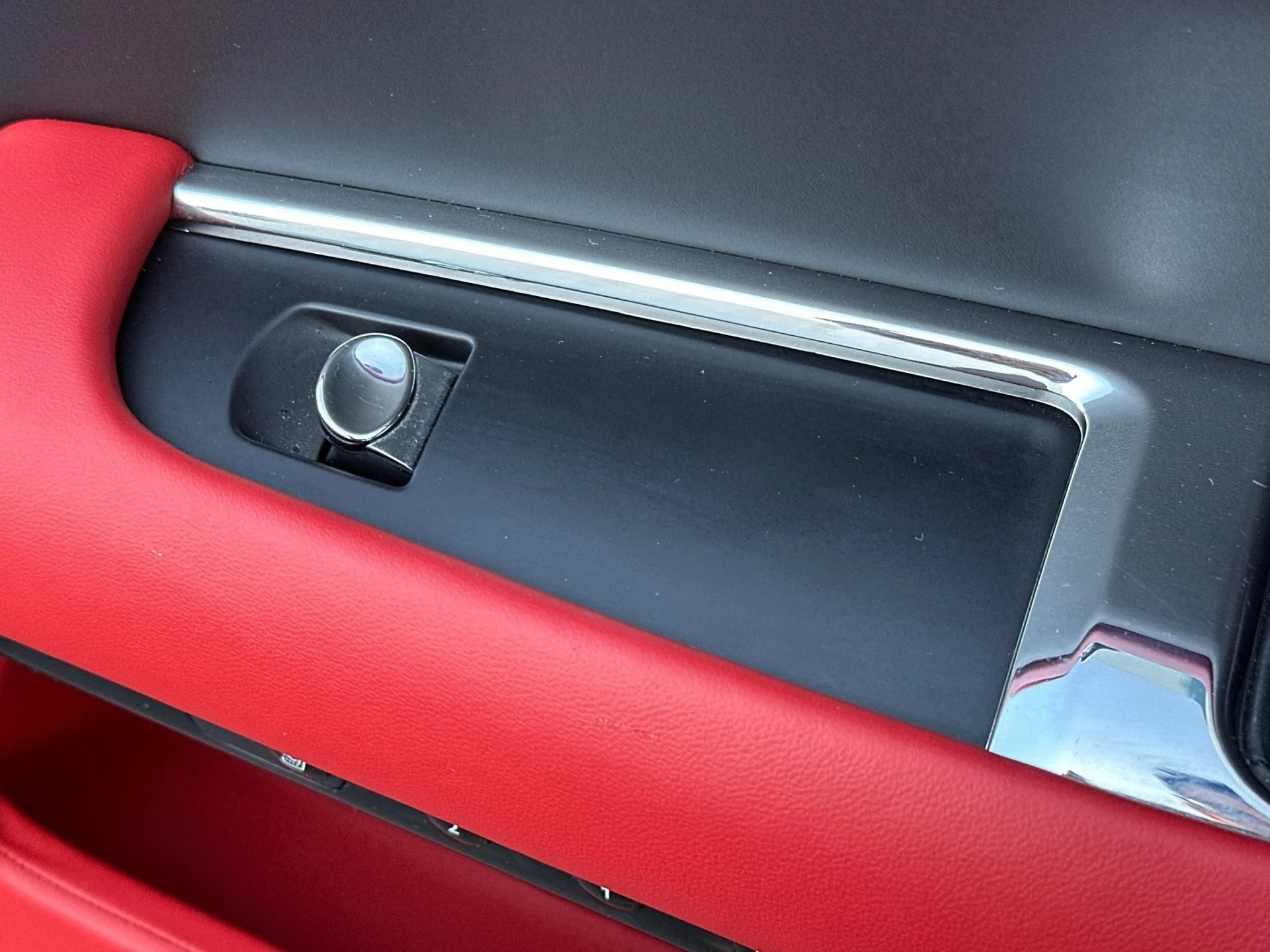 mph016_1821207904_Used_2017_Rolls_Royce_Wraith_1761919824_8b730d7e94