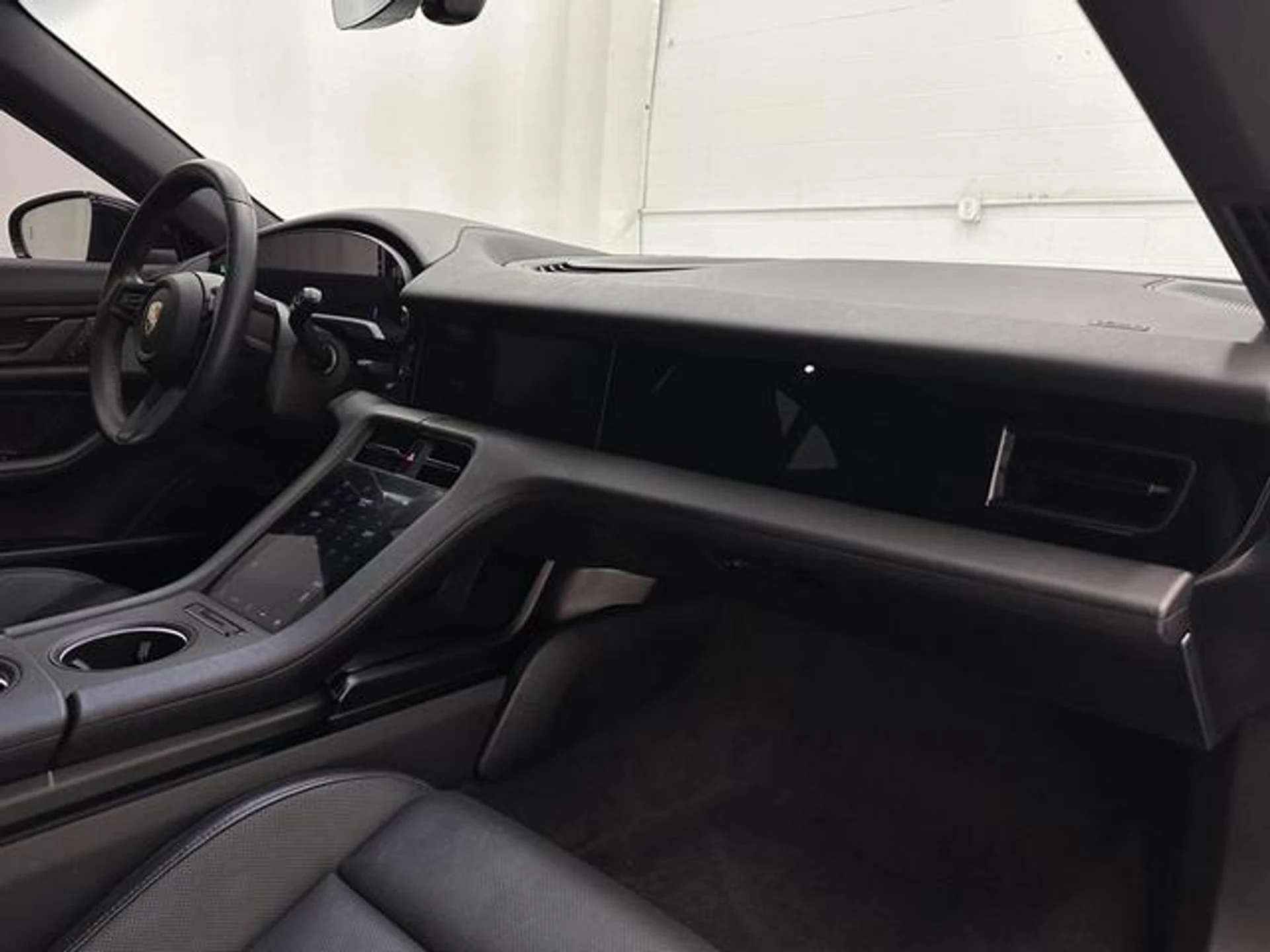 mph016_1822725516_Es_L_On_VR_N_Tm_HH_2f_Qym_Eu_Zrp_KNSI_79f26b6d0e